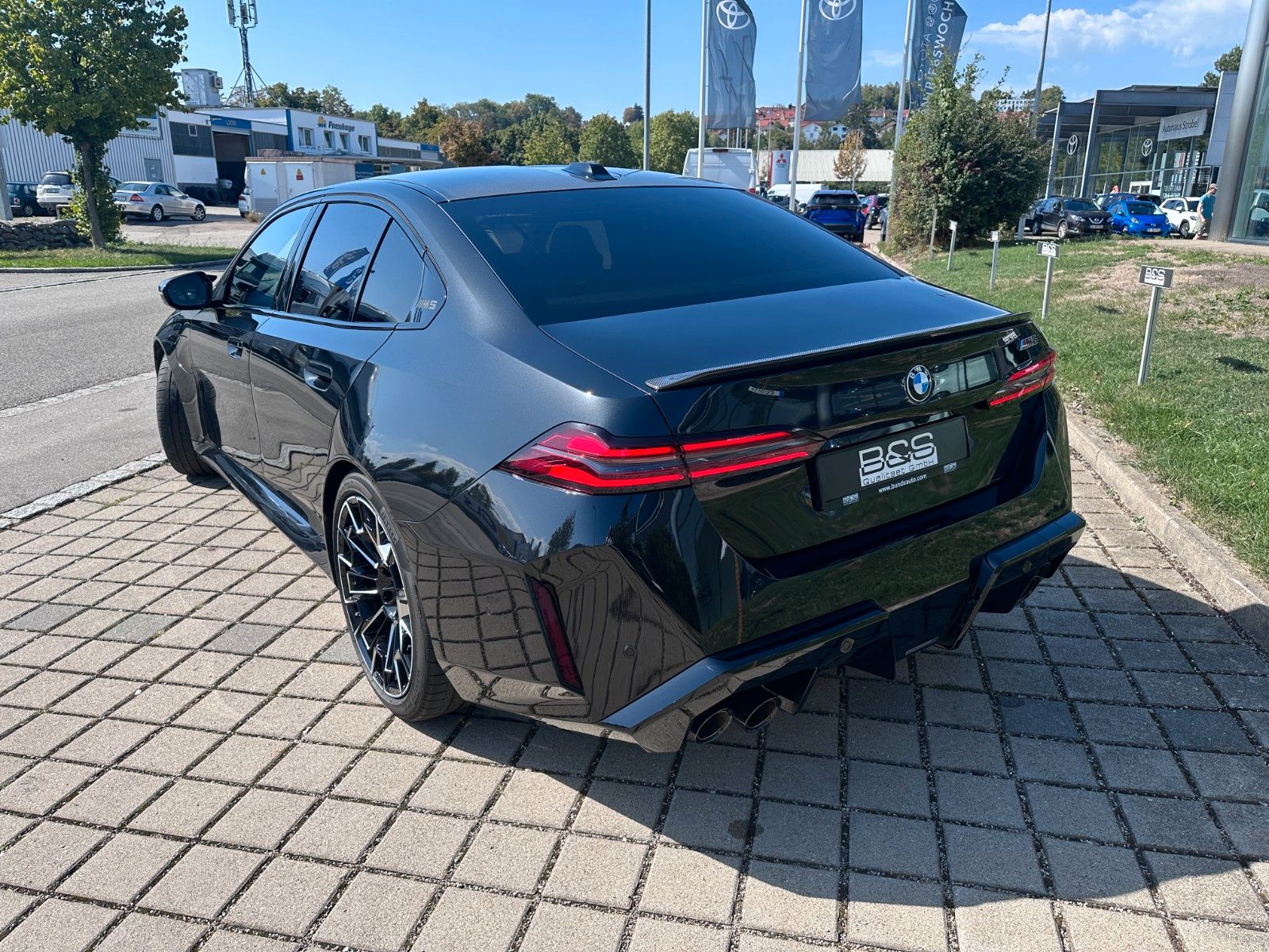 Fahrzeugabbildung BMW M5 Limousine |ULTIMATE pack |M Driver´s Package|