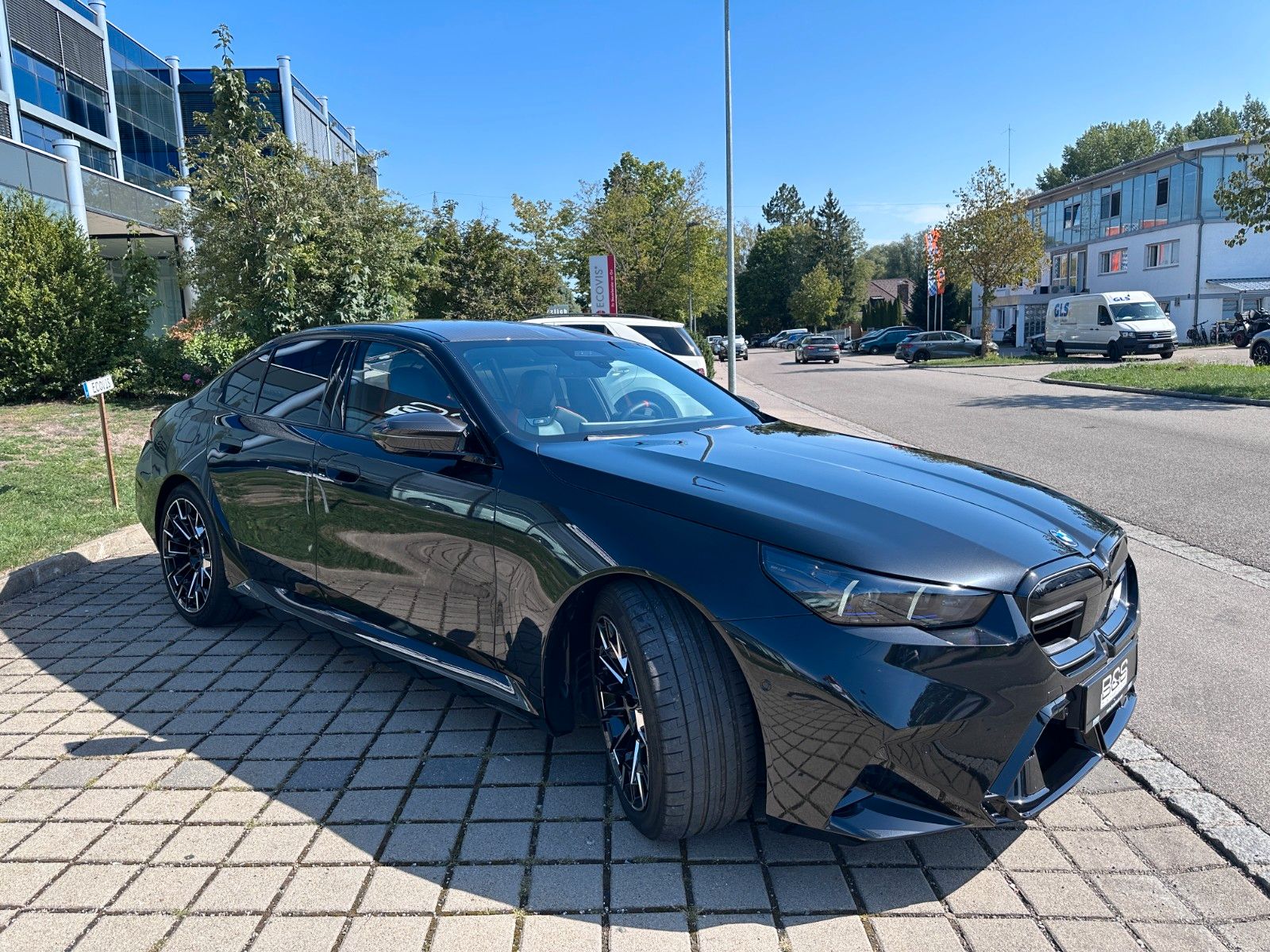 Fahrzeugabbildung BMW M5 Limousine |ULTIMATE pack |M Driver´s Package|