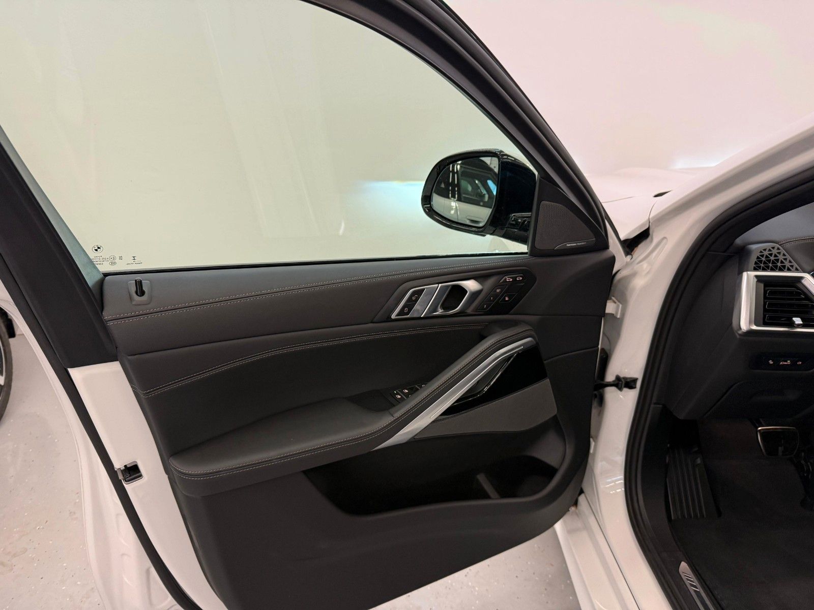 Fahrzeugabbildung BMW X6 30d xDrive MSport ACC,HUD,PANO,HARMAN,AHK