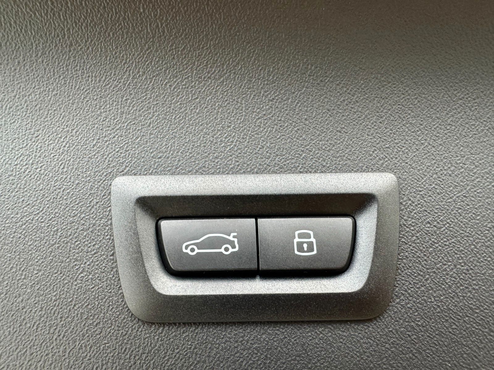 Fahrzeugabbildung BMW X3 20d xDr M Sport ACC,HUD,PANO,HARMAN,AKH,Usw