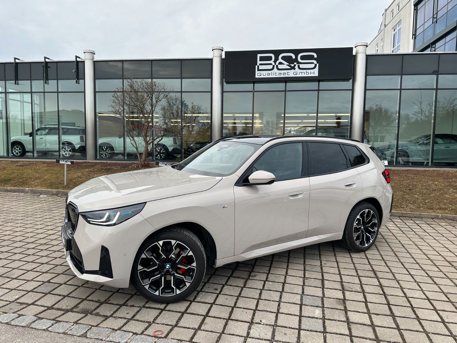 Fahrzeugabbildung BMW X3 20d xDr M Sport ACC,HUD,PANO,HARMAN,AKH,Usw