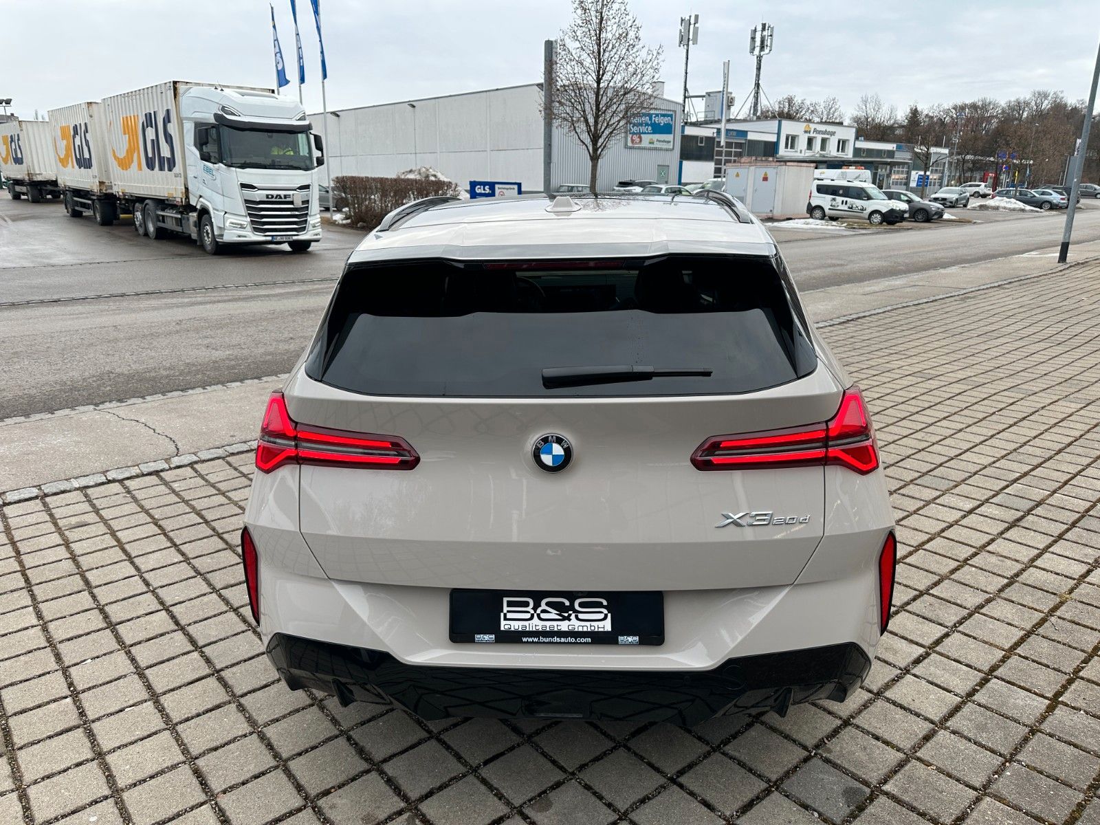 Fahrzeugabbildung BMW X3 20d xDr M Sport ACC,HUD,PANO,HARMAN,AKH,Usw