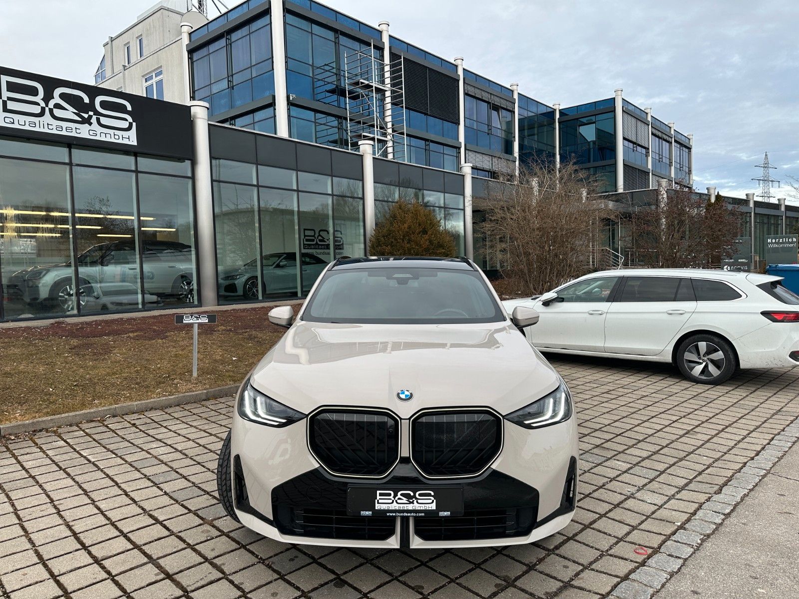 Fahrzeugabbildung BMW X3 20d xDr M Sport ACC,HUD,PANO,HARMAN,AKH,Usw