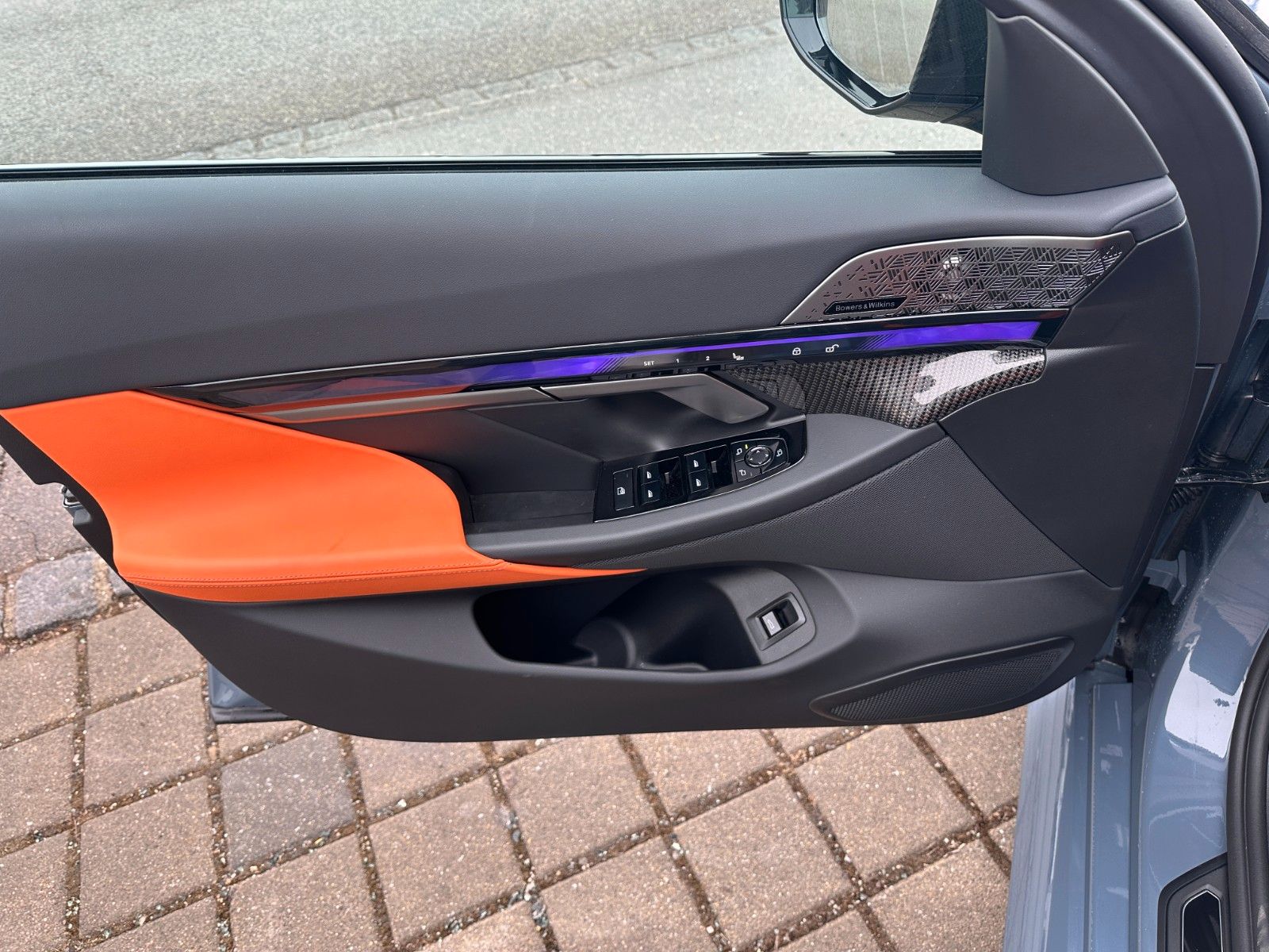 Fahrzeugabbildung BMW M5 Touring ACC,HUD,PANO,B&W,KERAMIK,AHK,Usw