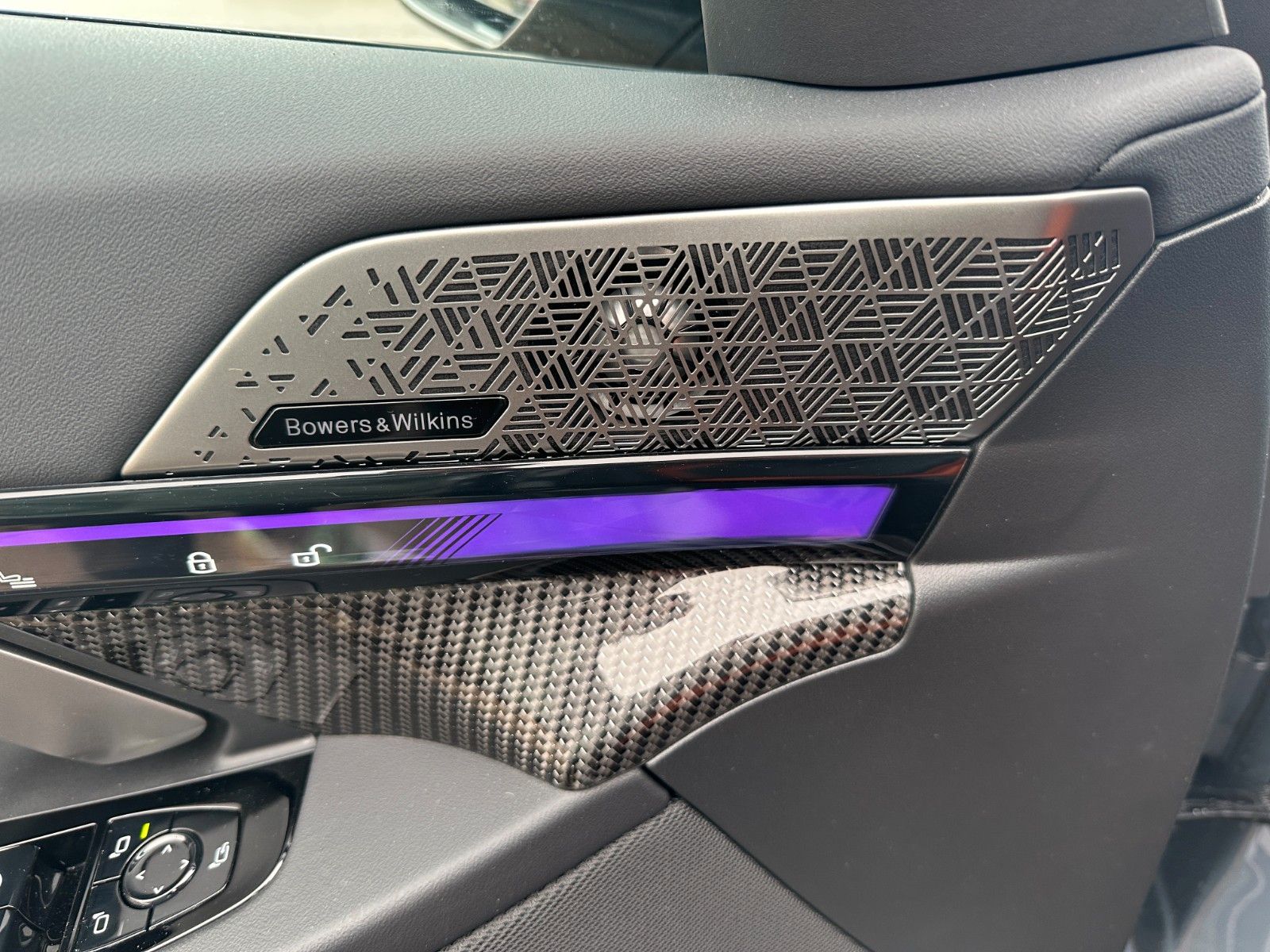 Fahrzeugabbildung BMW M5 Touring ACC,HUD,PANO,B&W,KERAMIK,AHK,Usw