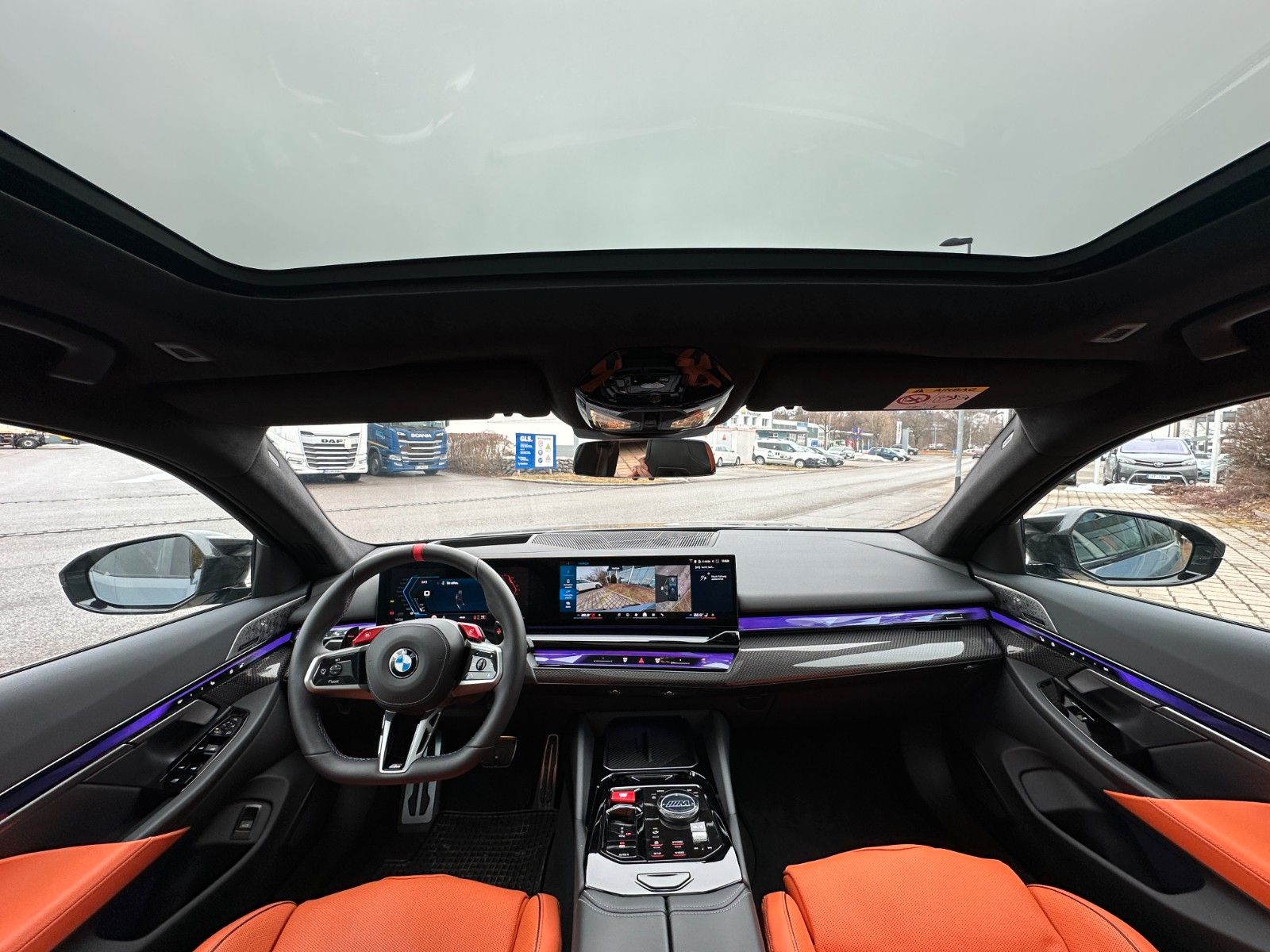 Fahrzeugabbildung BMW M5 Touring ACC,HUD,PANO,B&W,KERAMIK,AHK,Usw