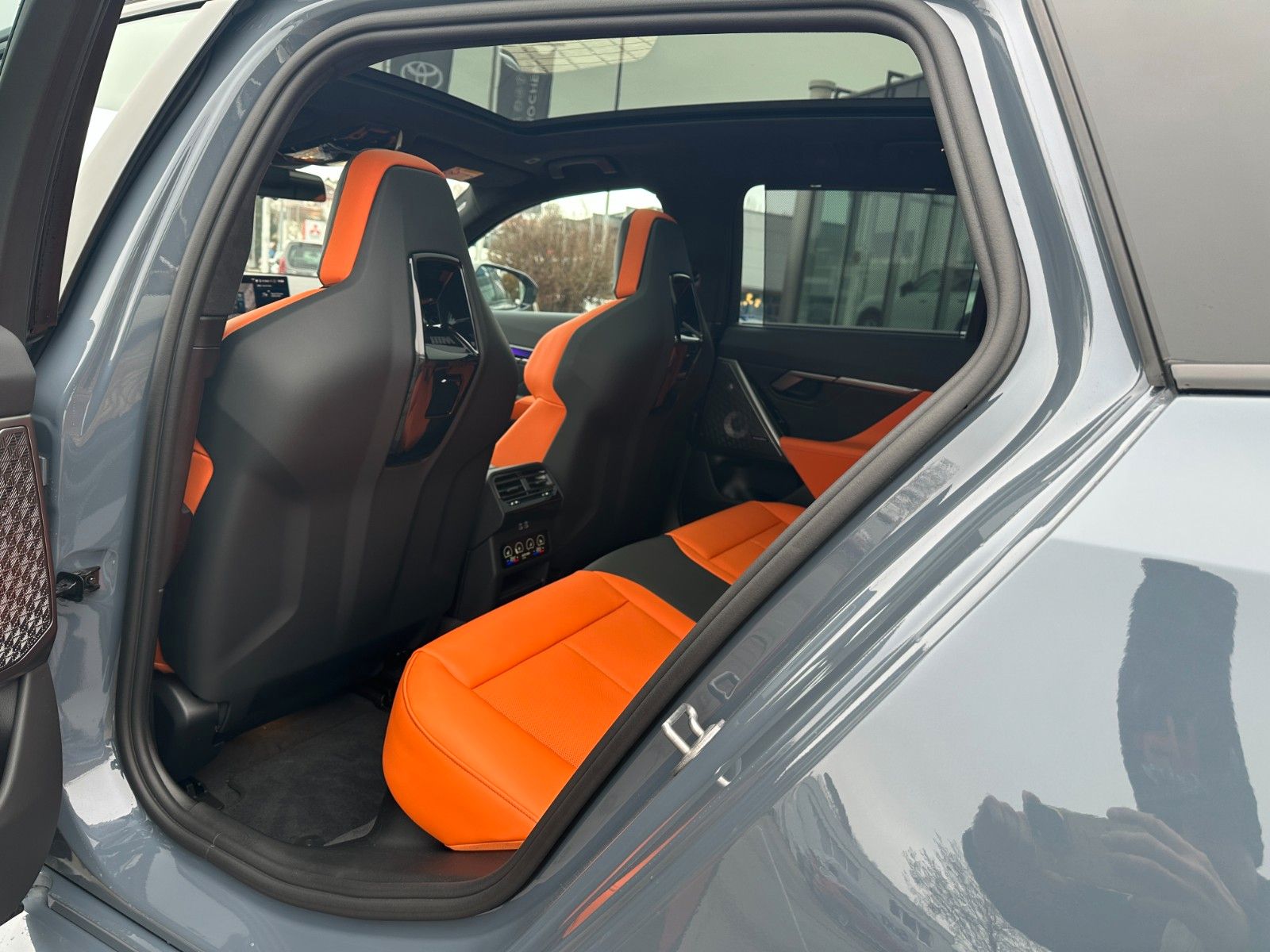 Fahrzeugabbildung BMW M5 Touring ACC,HUD,PANO,B&W,KERAMIK,AHK,Usw