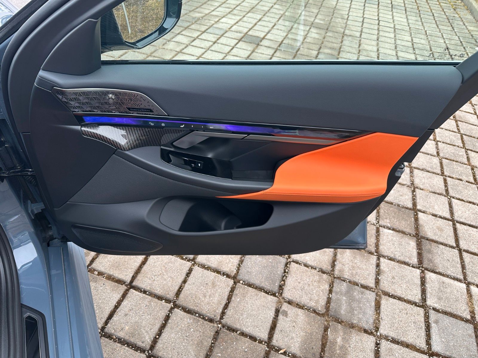 Fahrzeugabbildung BMW M5 Touring ACC,HUD,PANO,B&W,KERAMIK,AHK,Usw