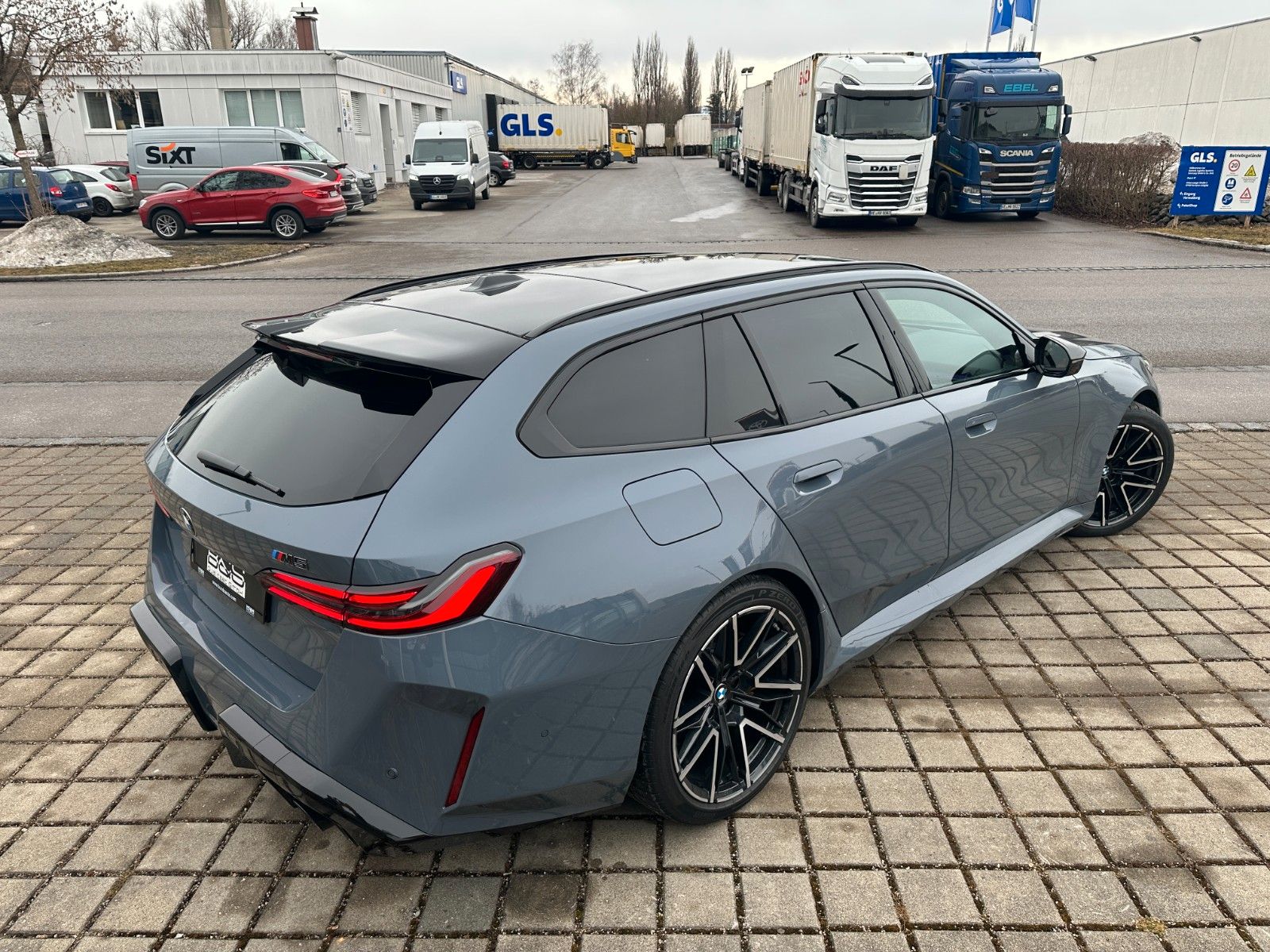 Fahrzeugabbildung BMW M5 Touring ACC,HUD,PANO,B&W,KERAMIK,AHK,Usw