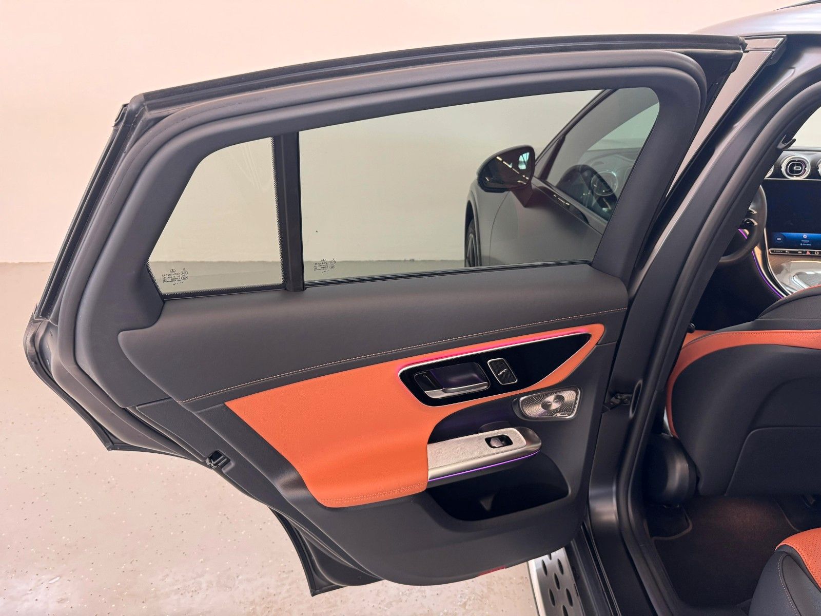 Fahrzeugabbildung Mercedes-Benz GLC 300d 4Matic Coupe AMG DISTR,HUD,PANO,BURM...