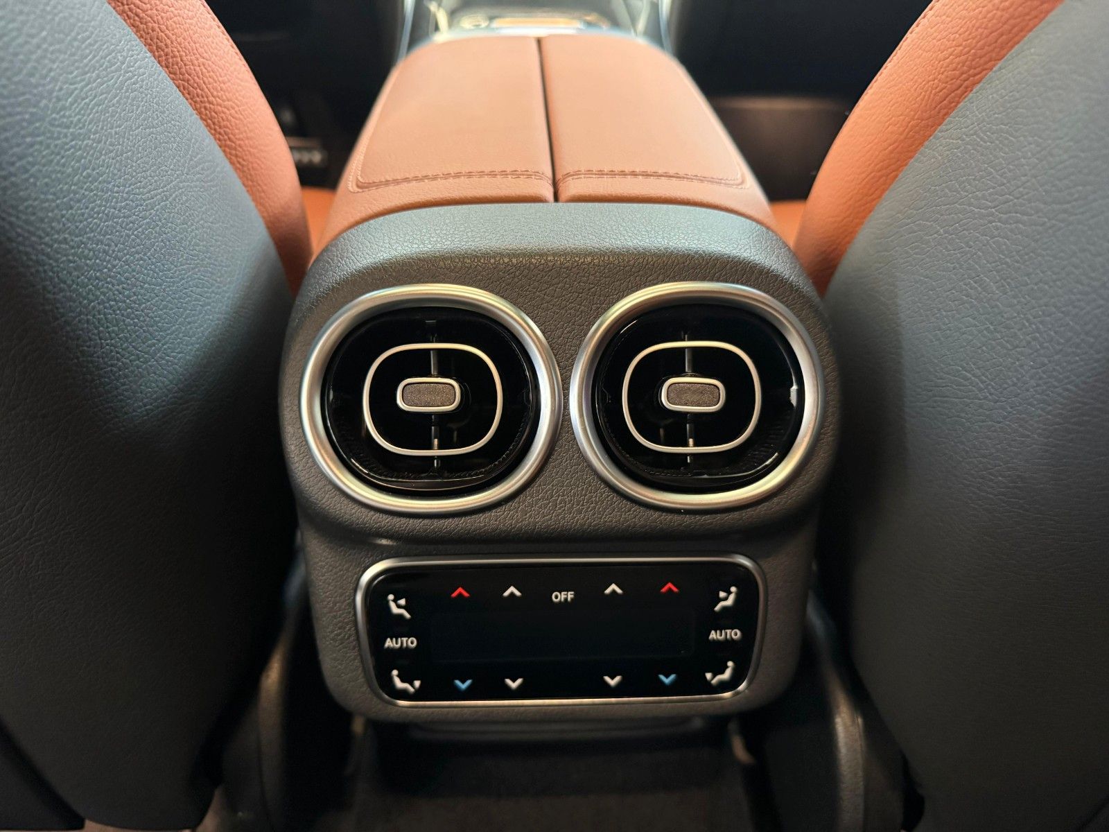 Fahrzeugabbildung Mercedes-Benz GLC 300d 4Matic Coupe AMG DISTR,HUD,PANO,BURM...