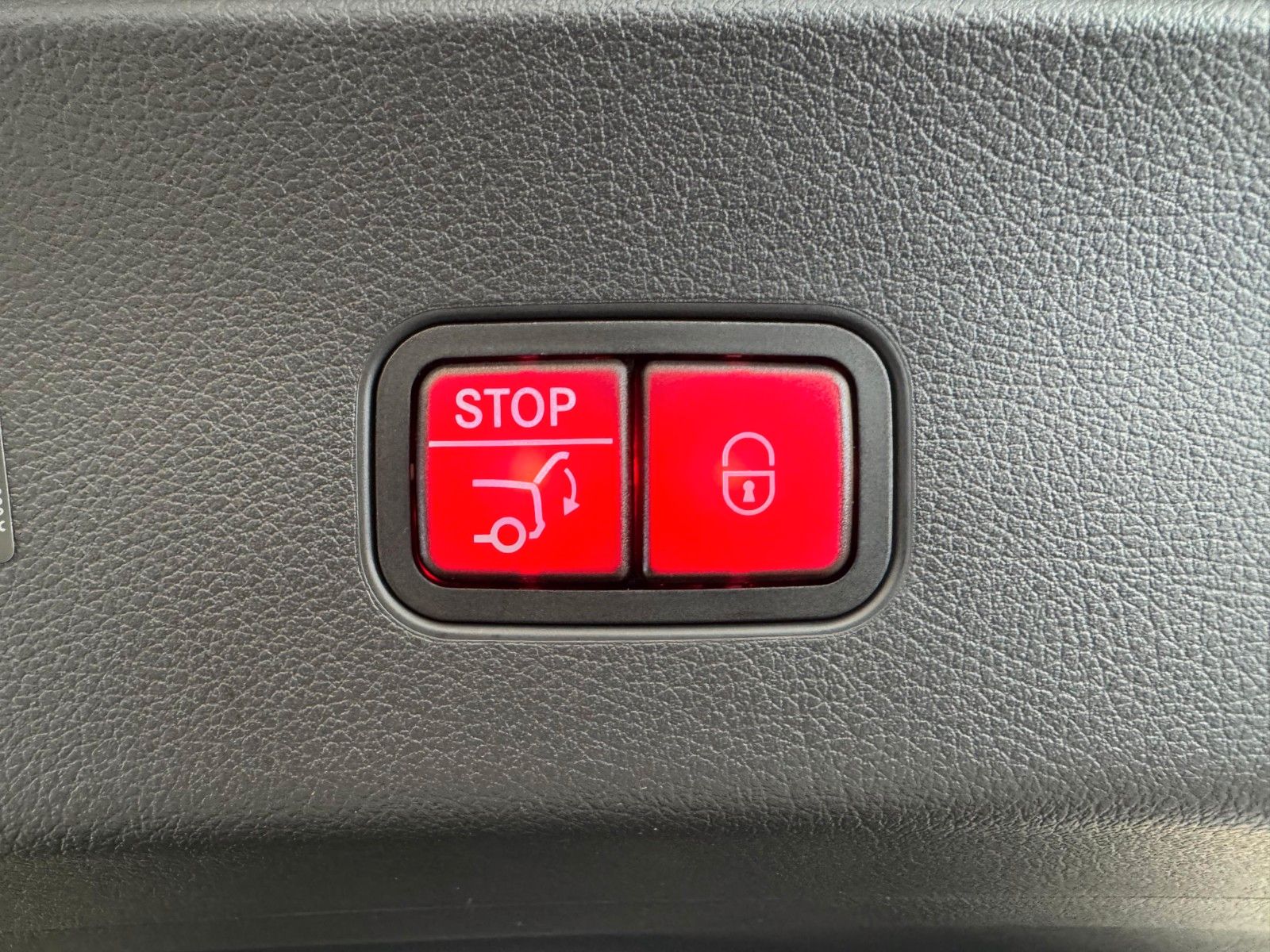 Fahrzeugabbildung Mercedes-Benz GLC 300d 4Matic Coupe AMG DISTR,HUD,PANO,BURM...