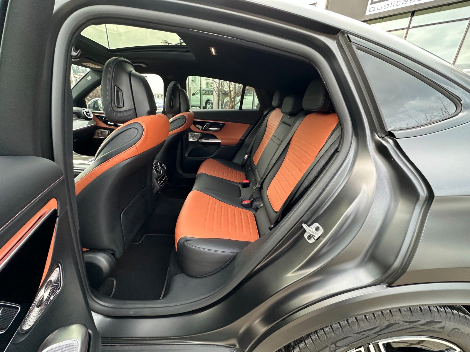 Fahrzeugabbildung Mercedes-Benz GLC 300d 4M Coupe AMG DISTR,HUD,PANO,BURM,AHK