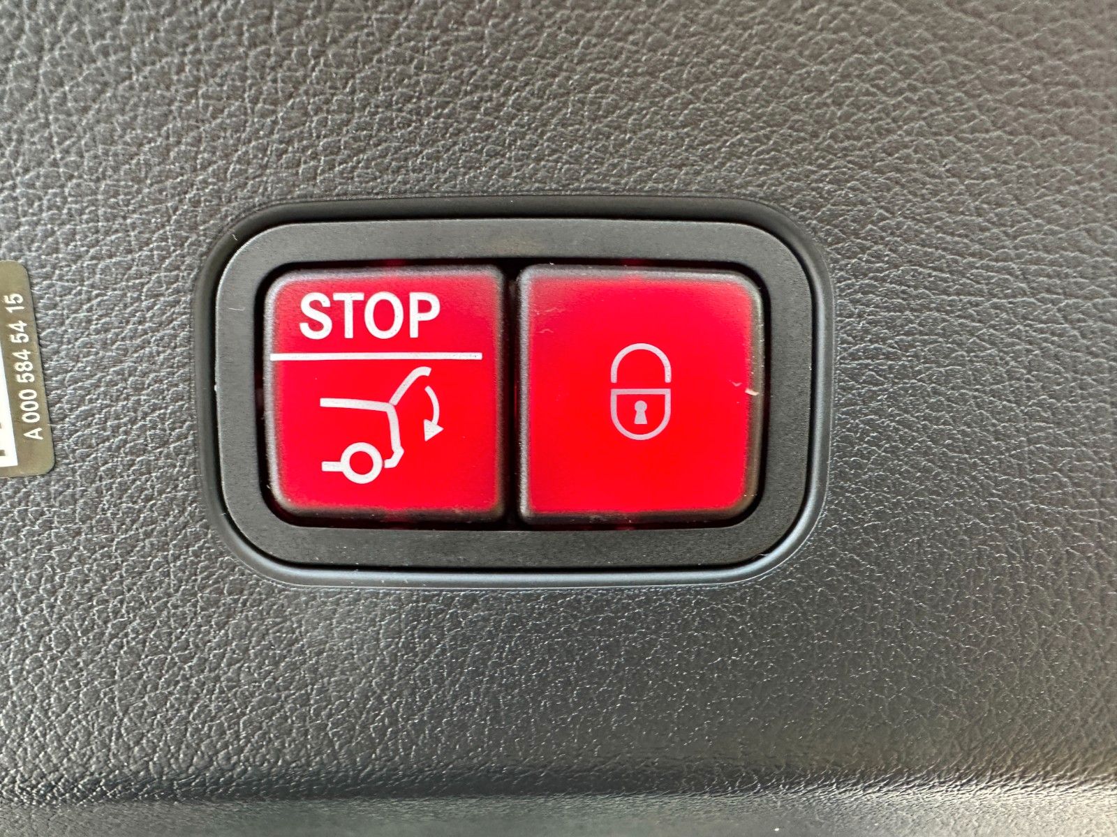 Fahrzeugabbildung Mercedes-Benz GLC 300d 4M Coupe AMG DISTR,HUD,PANO,BURM,AHK