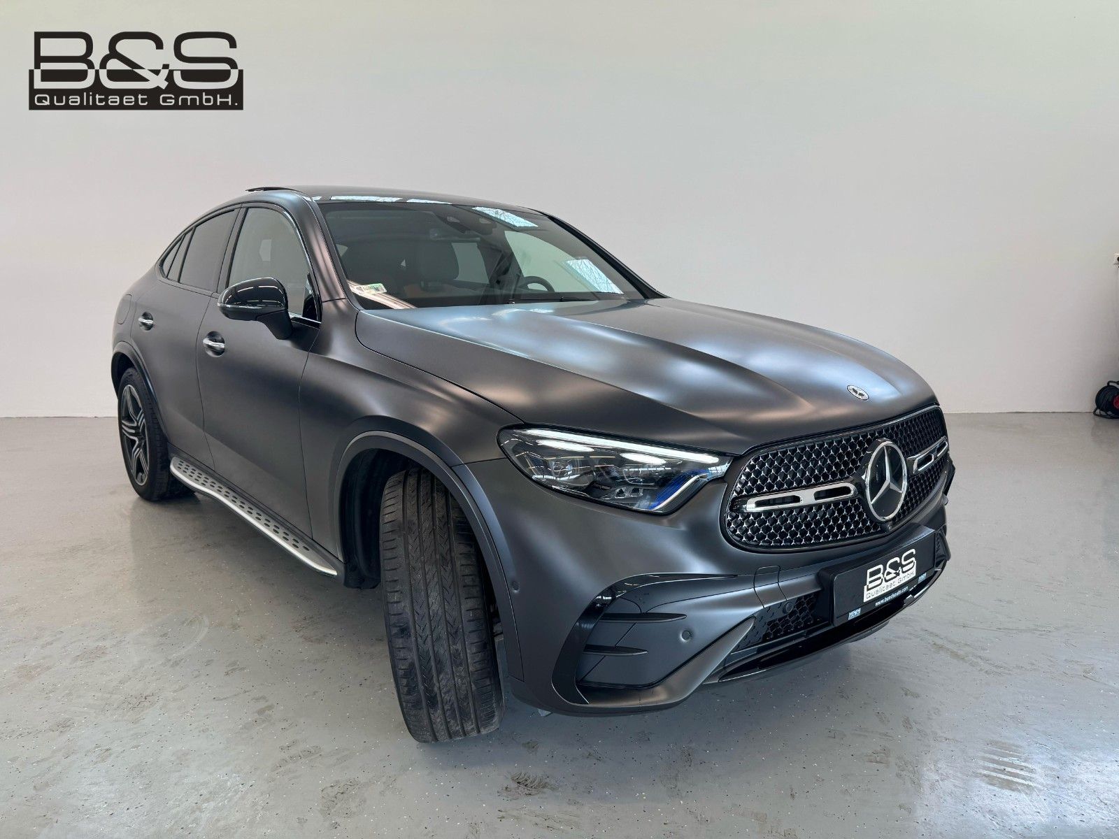 Fahrzeugabbildung Mercedes-Benz GLC 300d 4Matic Coupe AMG DISTR,HUD,PANO,BURM...