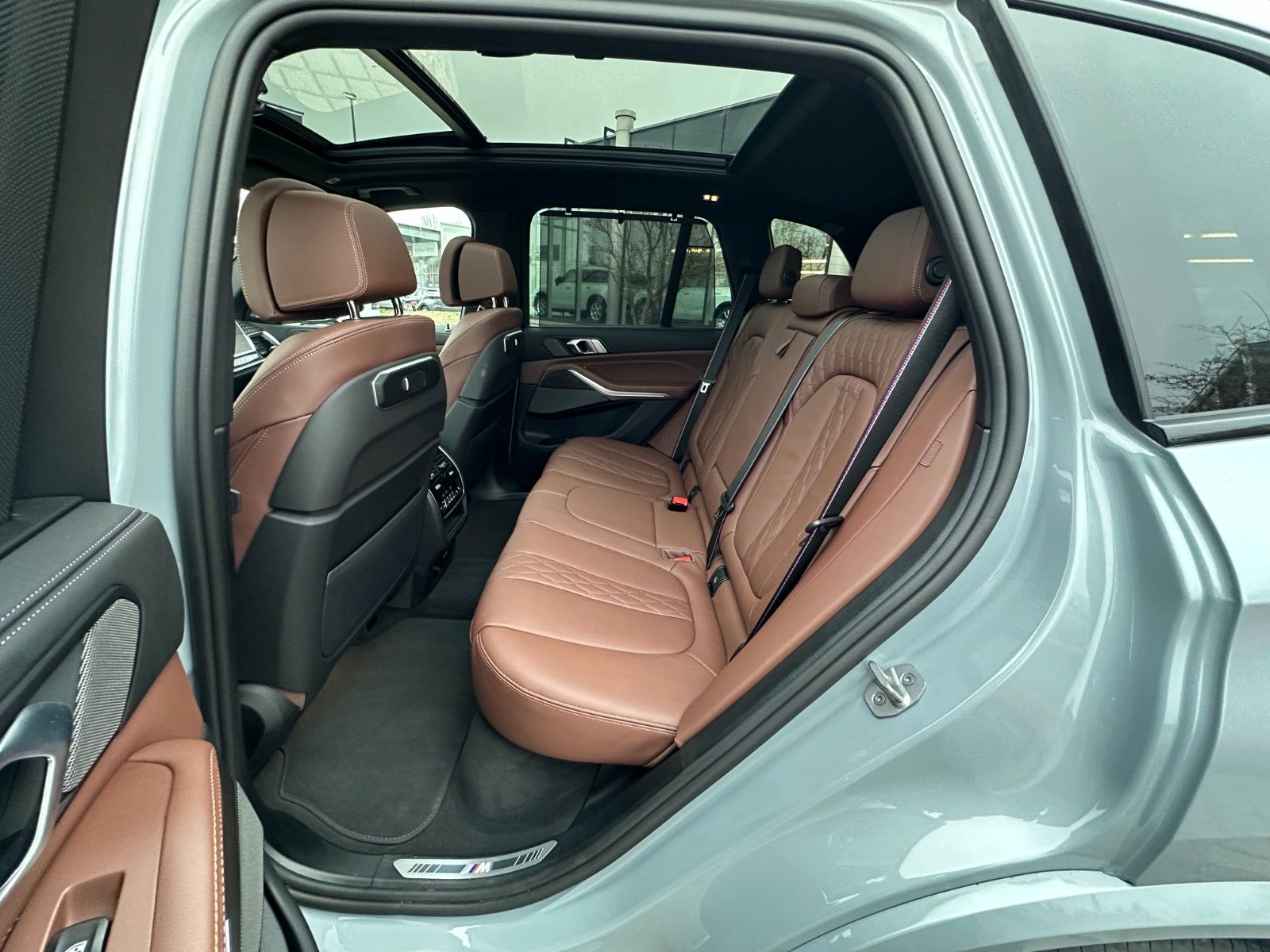 Fahrzeugabbildung BMW X5 30d xDrive ACC,HUD,PANO,HARMAN,LUFT,AHK,360,.