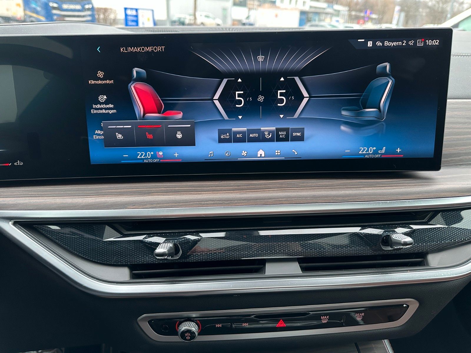 Fahrzeugabbildung BMW X5 30d xDrive ACC,HUD,PANO,HARMAN,LUFT,AHK,360,.