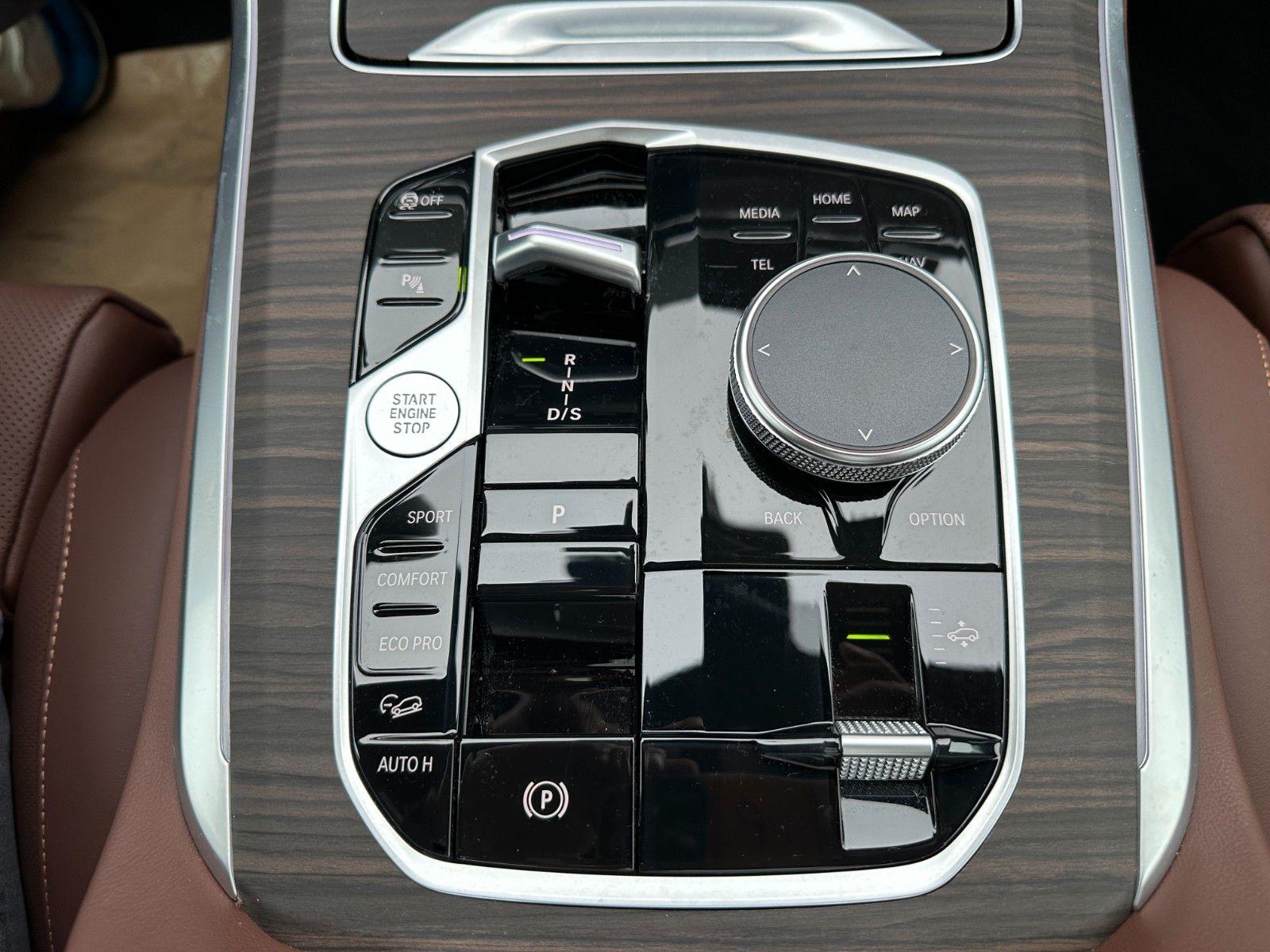 Fahrzeugabbildung BMW X5 30d xDrive ACC,HUD,PANO,HARMAN,LUFT,AHK,360,.