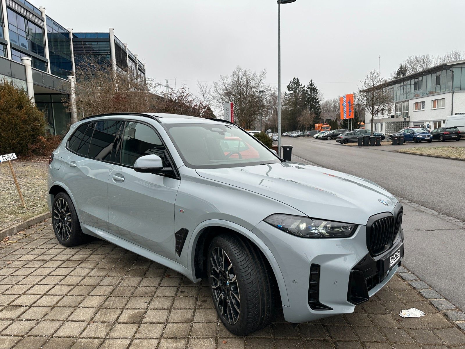 Fahrzeugabbildung BMW X5 30d xDrive ACC,HUD,PANO,HARMAN,LUFT,AHK,360,.