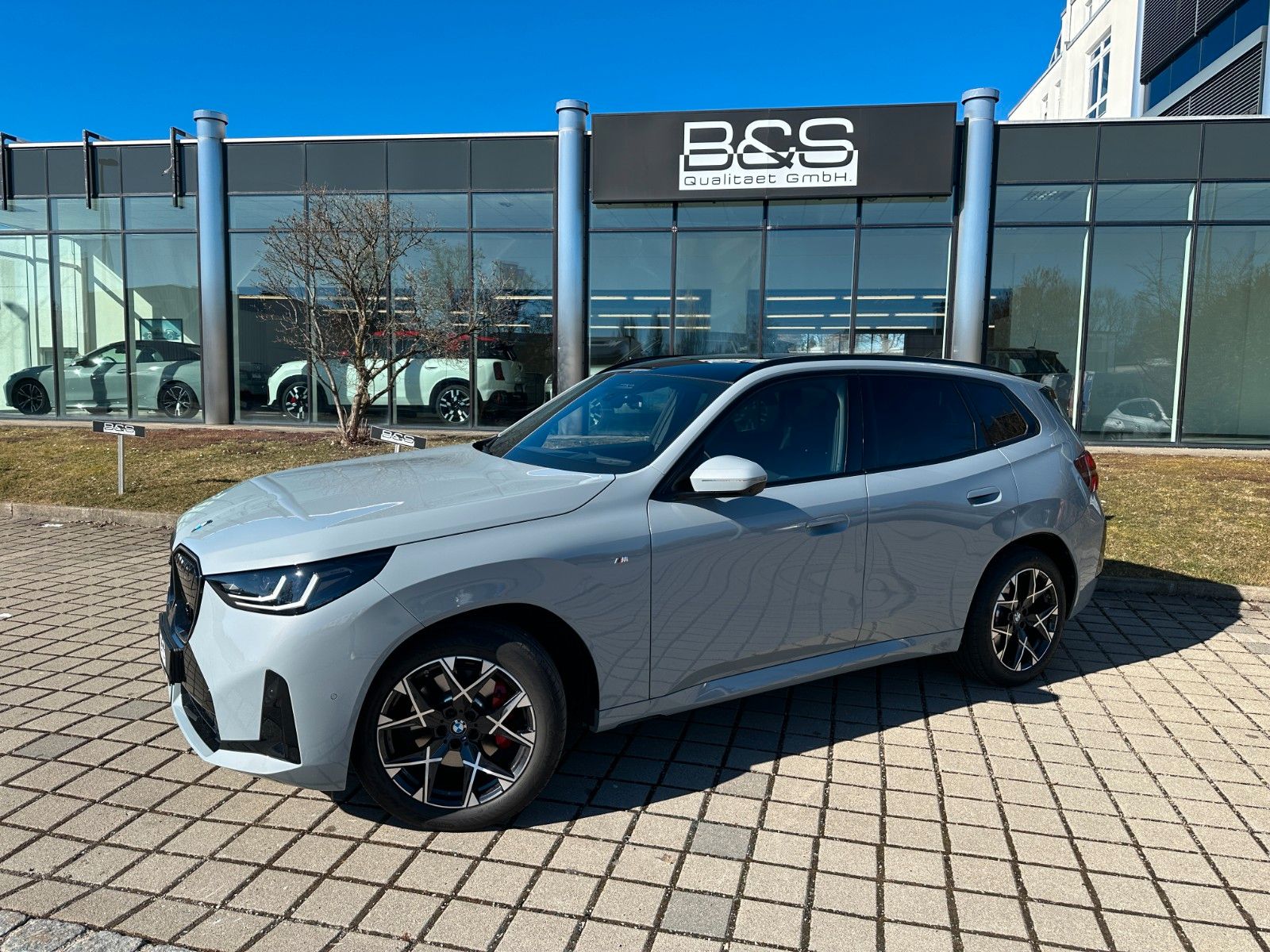 Fahrzeugabbildung BMW X3 20d xDrive M Sport ACC,HUD,PANO,HARMAN,AHK,..