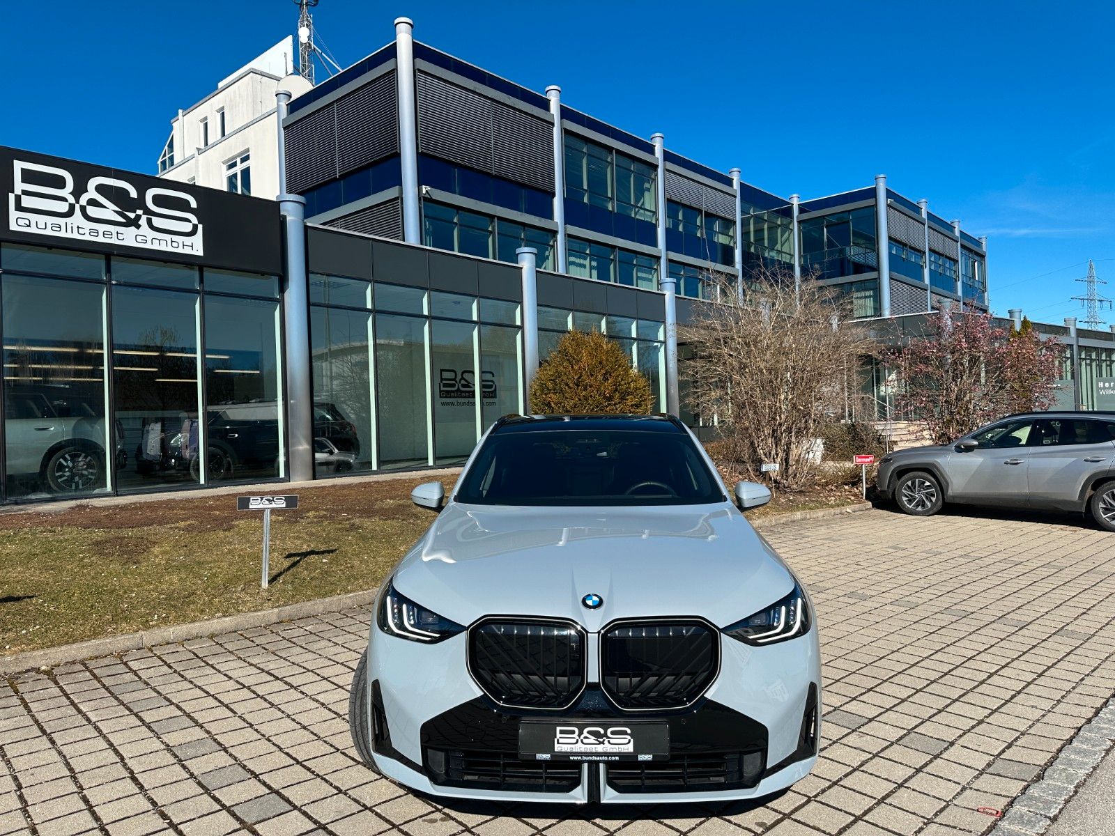 Fahrzeugabbildung BMW X3 20d xDrive M Sport ACC,HUD,PANO,HARMAN,AHK,..