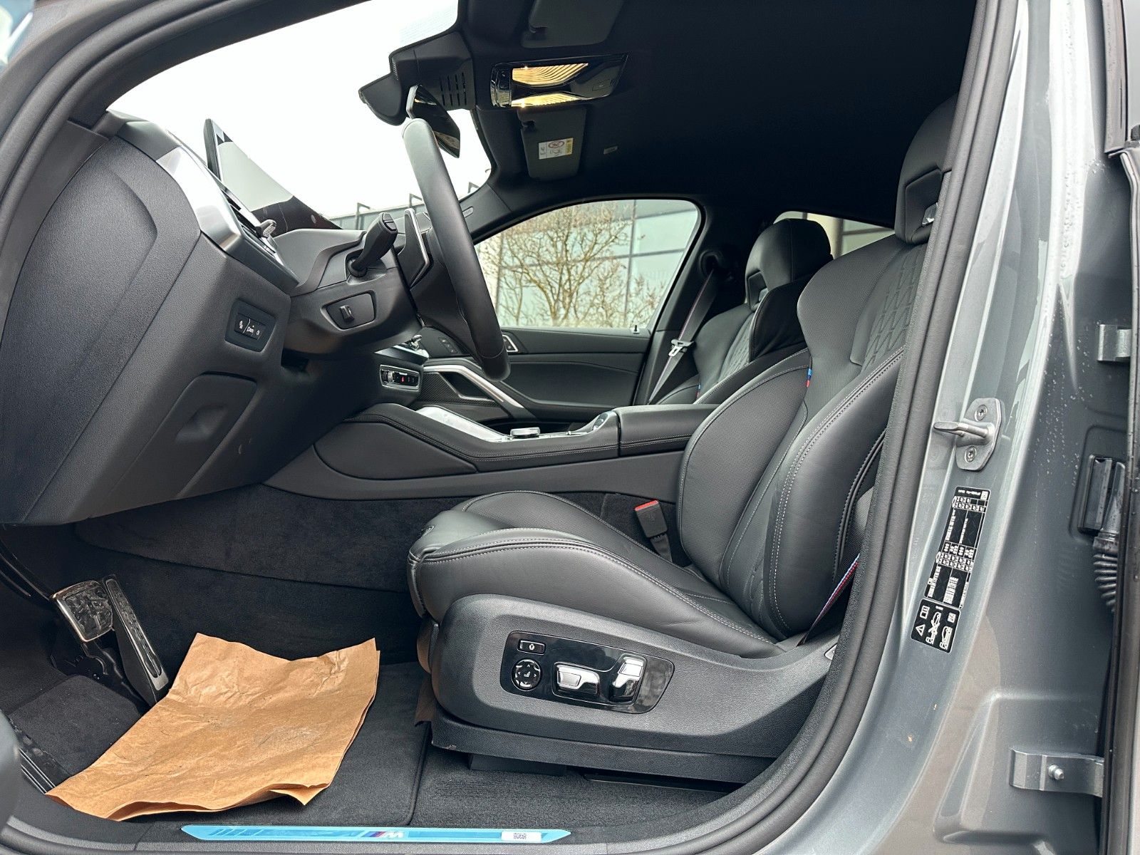 Fahrzeugabbildung BMW X6 30d xDrive MSport ACC,HUD,HARMAN,LUFT,SOFTCL,