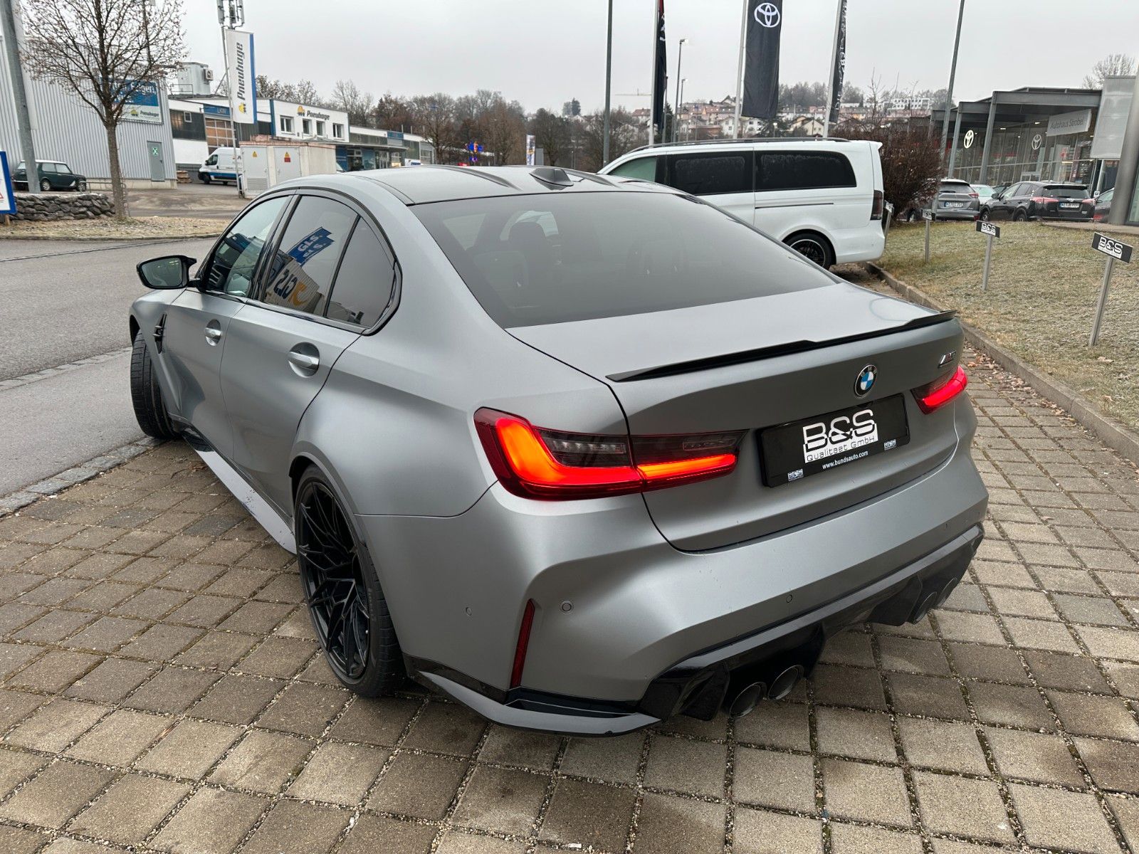 Fahrzeugabbildung BMW M3 xDrive Competition M ACC,HUD,HARMAN,CARBON