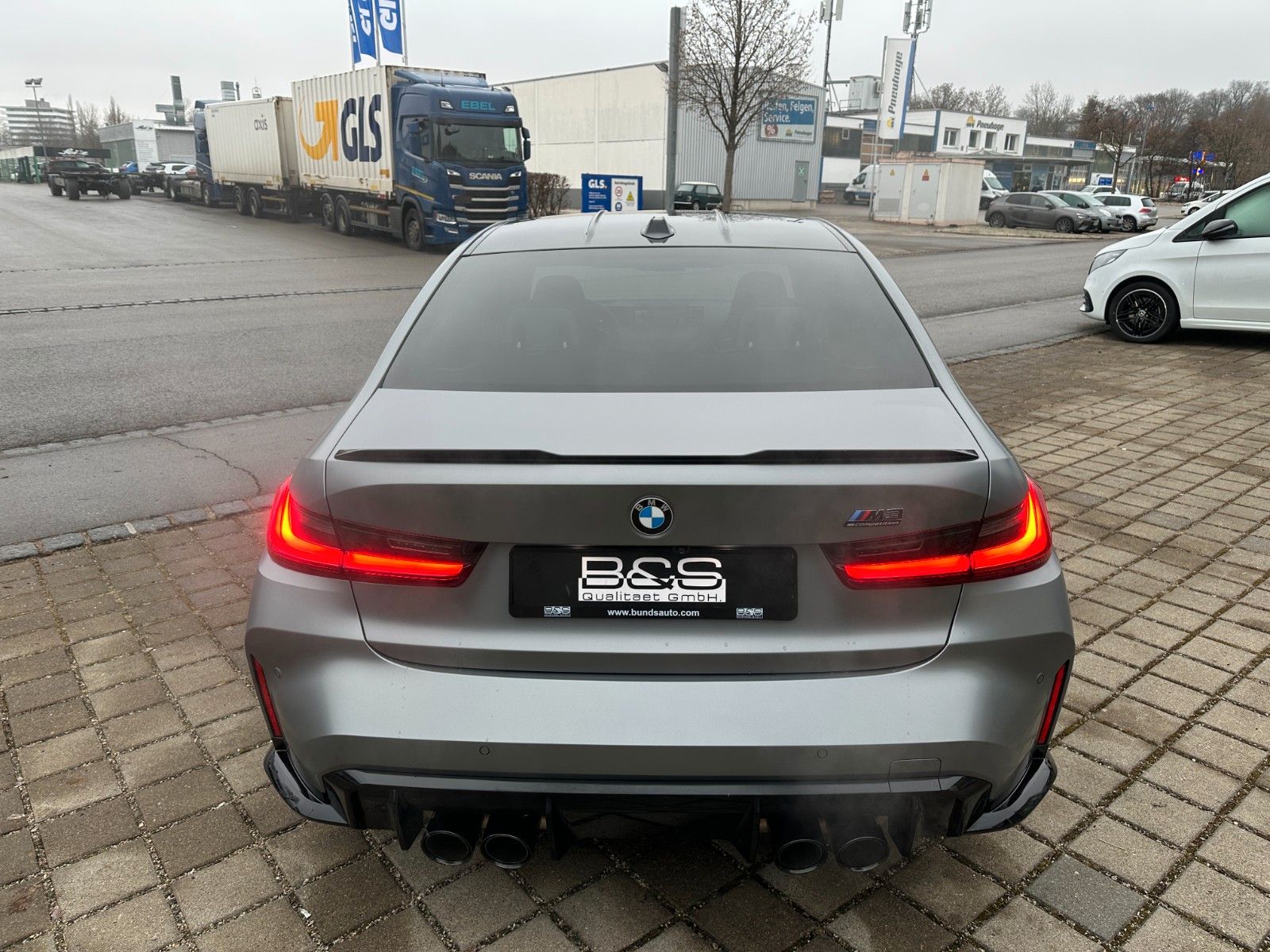 Fahrzeugabbildung BMW M3 xDrive Competition M ACC,HUD,HARMAN,CARBON