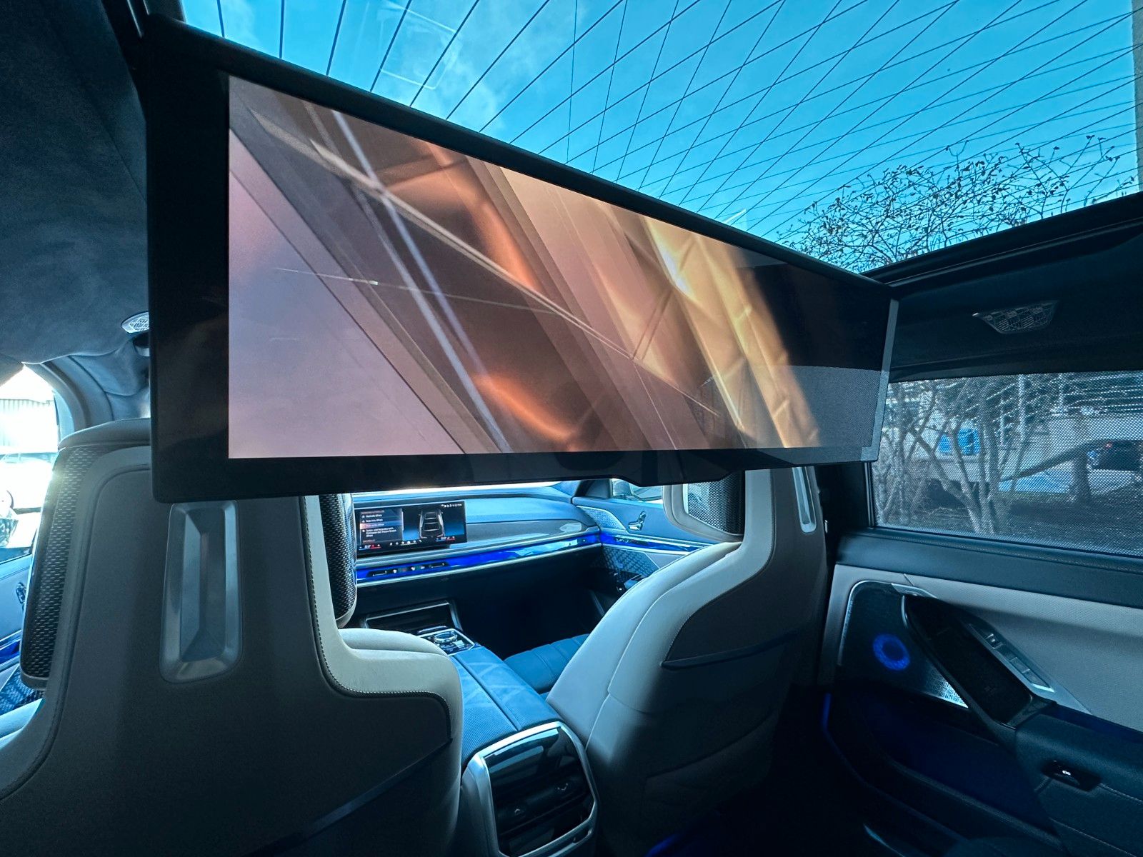 Fahrzeugabbildung BMW 740d xDrive M Sport,Gran Lusso,B&W,FondEnt,VOLL