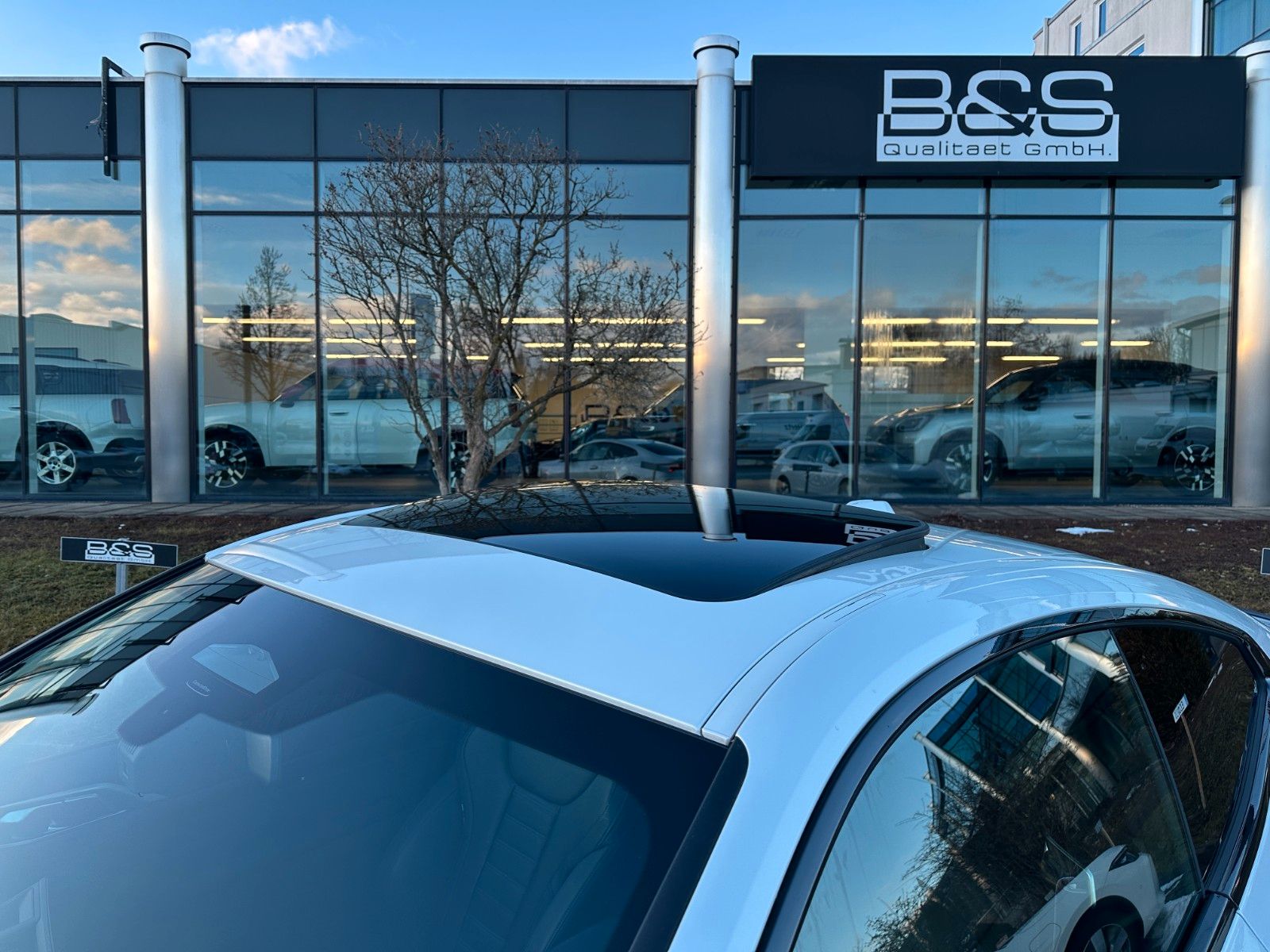 Fahrzeugabbildung BMW 430d xDrive M Sport ACC,HUD,Glas.D,HARMAN,360,19