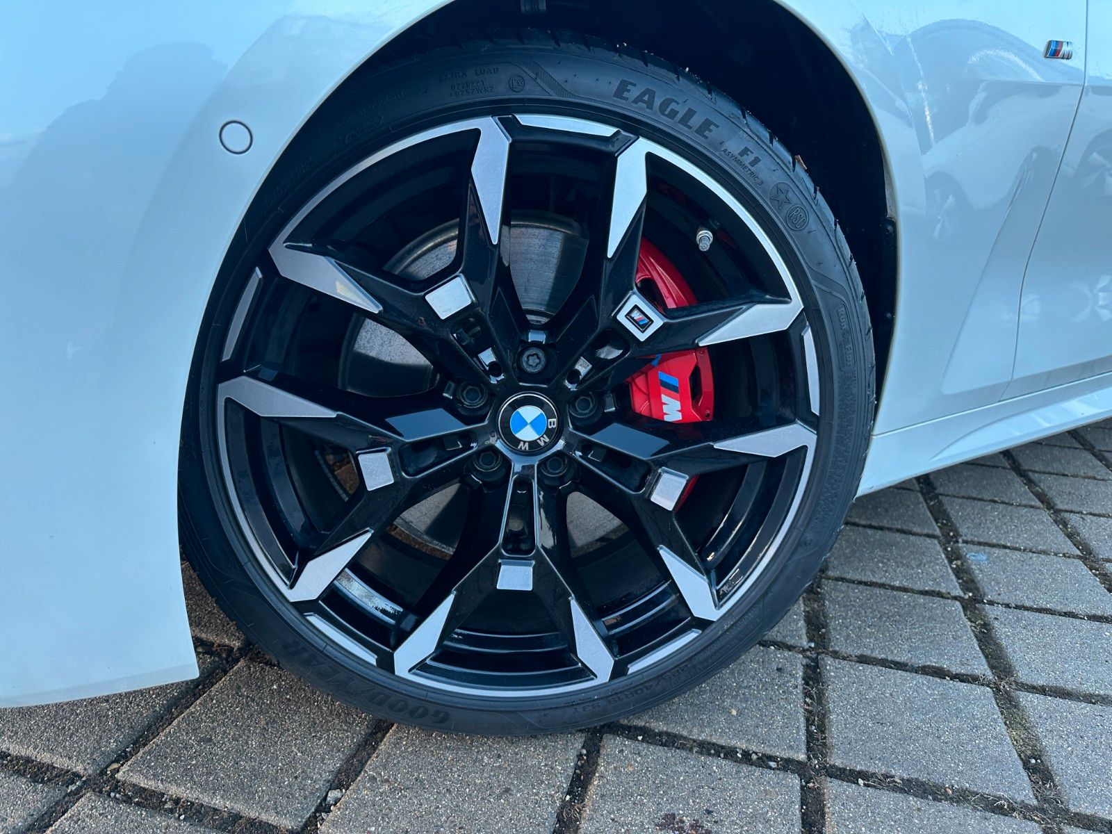 Fahrzeugabbildung BMW 430d xDrive M Sport ACC,HUD,Glas.D,HARMAN,360,19