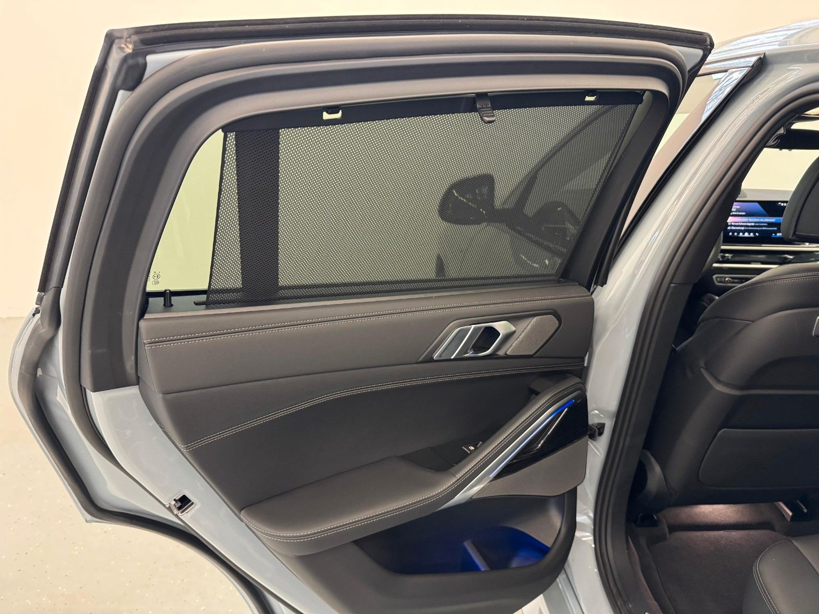 Fahrzeugabbildung BMW X6 30 d xDrive M Sport ACC,HUD,PANO,HARMAN,LUFT,