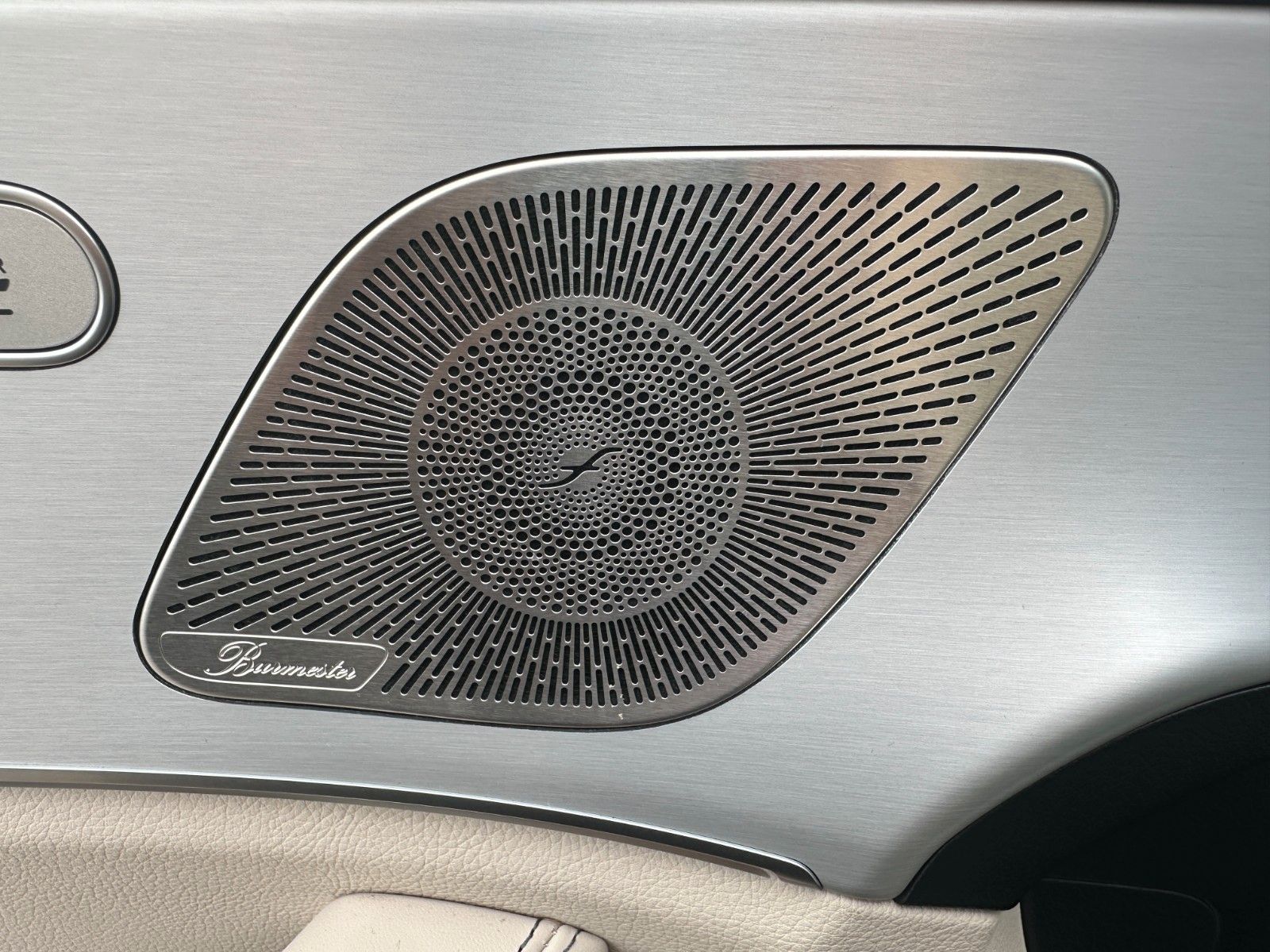 Fahrzeugabbildung Mercedes-Benz GLE 53e AMG 4M Coupe DISTR,HUD,PANO,B&W,LUFT