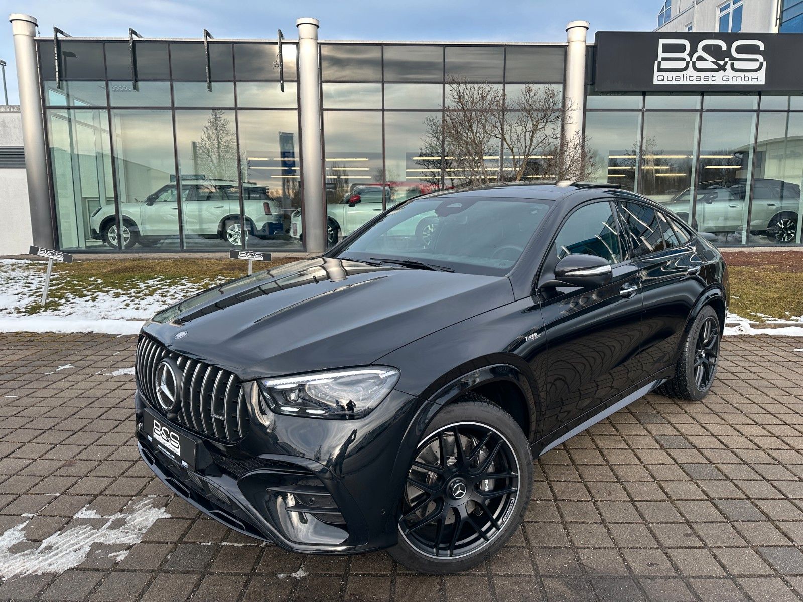 Fahrzeugabbildung Mercedes-Benz GLE 53e AMG 4M Coupe DISTR,HUD,PANO,B&W,LUFT