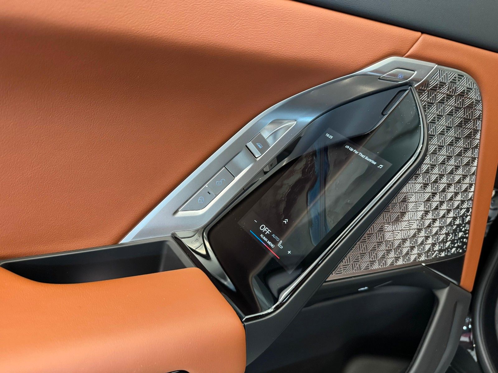 Fahrzeugabbildung BMW 740d xDrive MSport ACC,HUD,SKYL,B&W,LUFT,TV,Usw