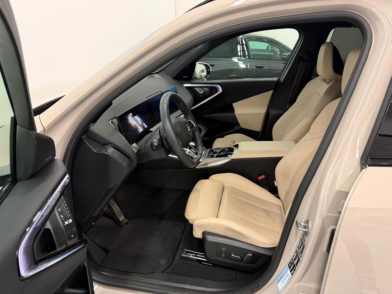 Fahrzeugabbildung BMW X3 20d xDrive M Sport ACC,HUD,HARMAN,360,AHK,Usw