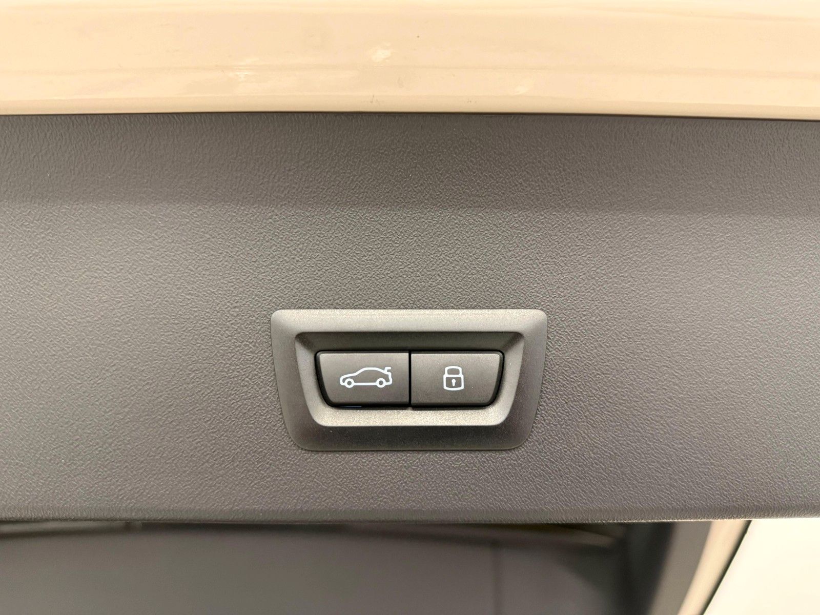 Fahrzeugabbildung BMW X3 20d xDrive M Sport ACC,HUD,HARMAN,360,AHK,Usw