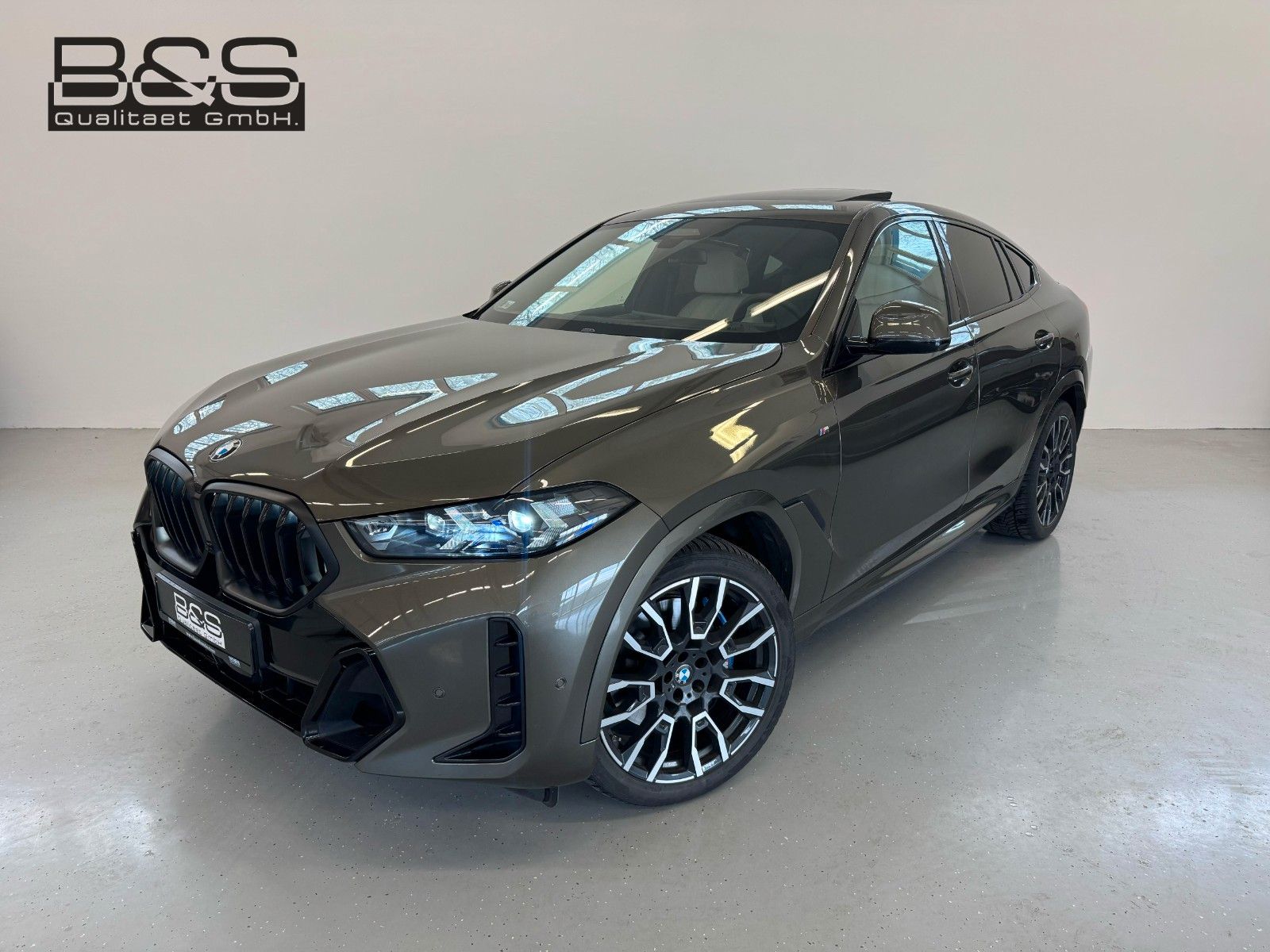 Fahrzeugabbildung BMW X6 40d xDrive MSport ACC,HUD,PANO,LUFT,HARMAN...