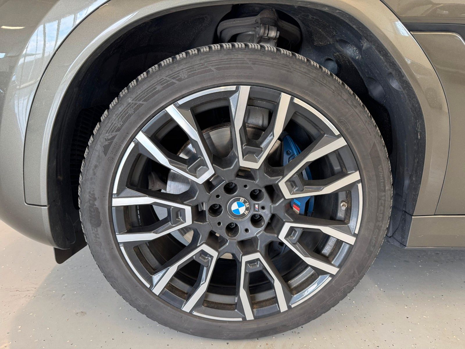 Fahrzeugabbildung BMW X6 40d xDrive MSport ACC,HUD,PANO,LUFT,HARMAN...