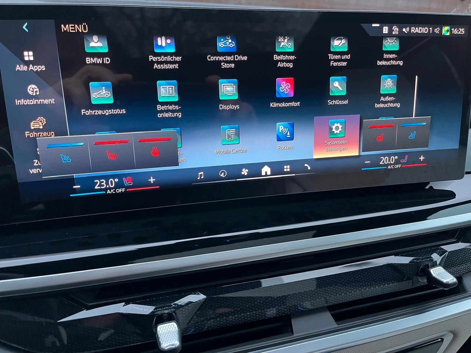 Fahrzeugabbildung BMW X7 xDrive 40d M Sport Pro,Aktivlenkung,SkyL,Luft