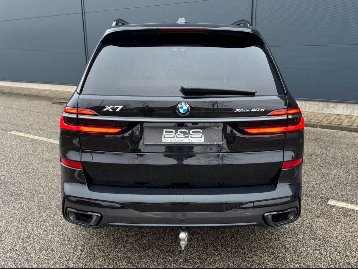 Fahrzeugabbildung BMW X7 xDrive 40d M Sport Pro,Aktivlenkung,SkyL,Luft