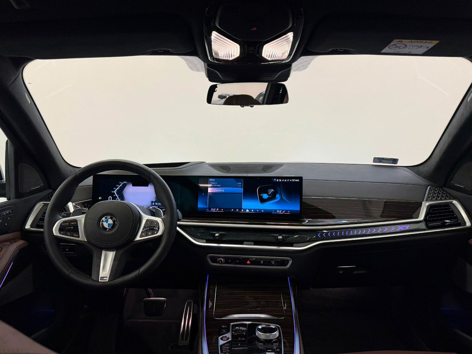 Fahrzeugabbildung BMW X7 xDrive 40d M Sport ACC,HUD,PANO,HARMAN,LUFT,.
