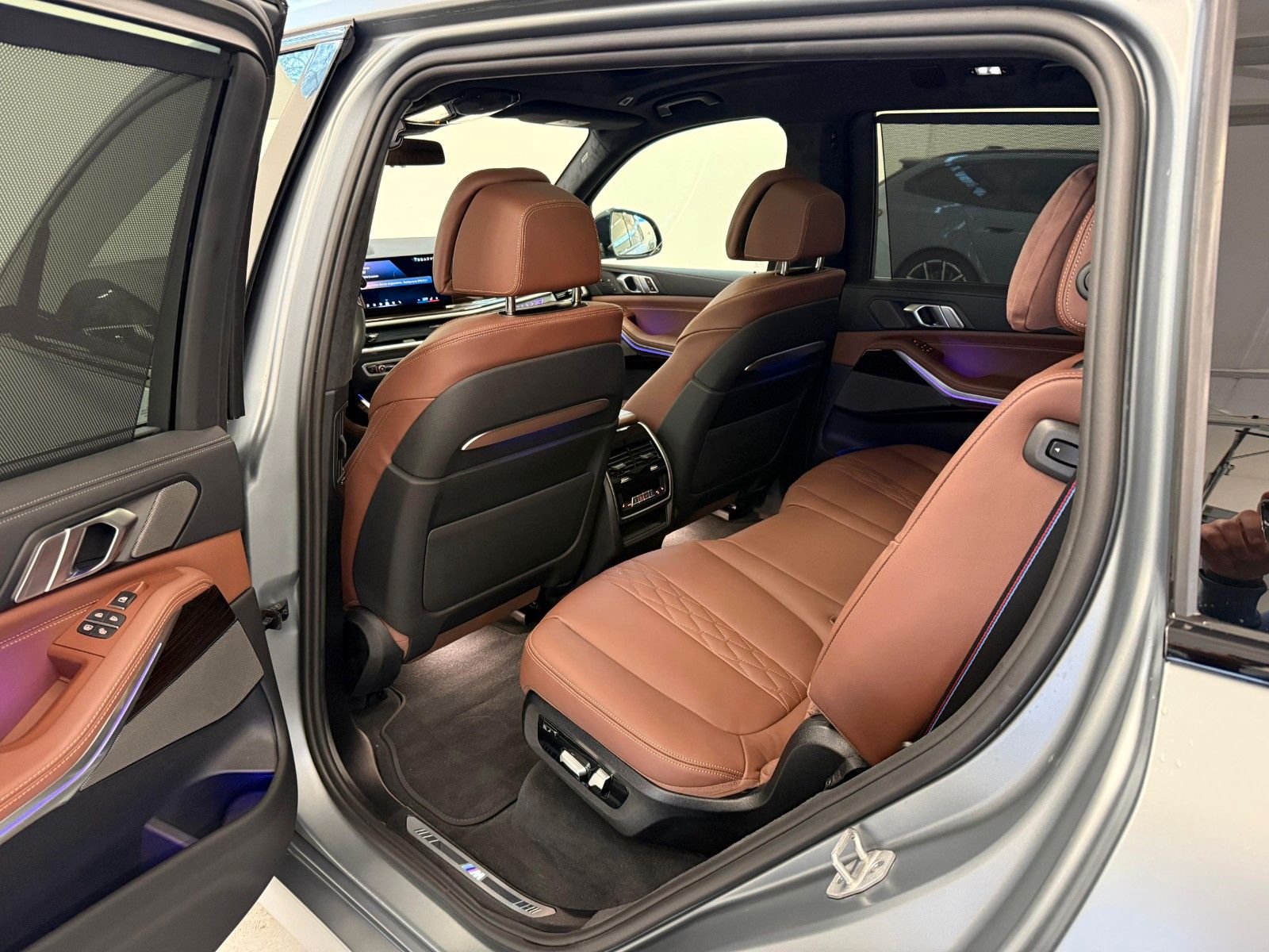 Fahrzeugabbildung BMW X7 xDrive 40d M Sport ACC,HUD,PANO,HARMAN,LUFT,.