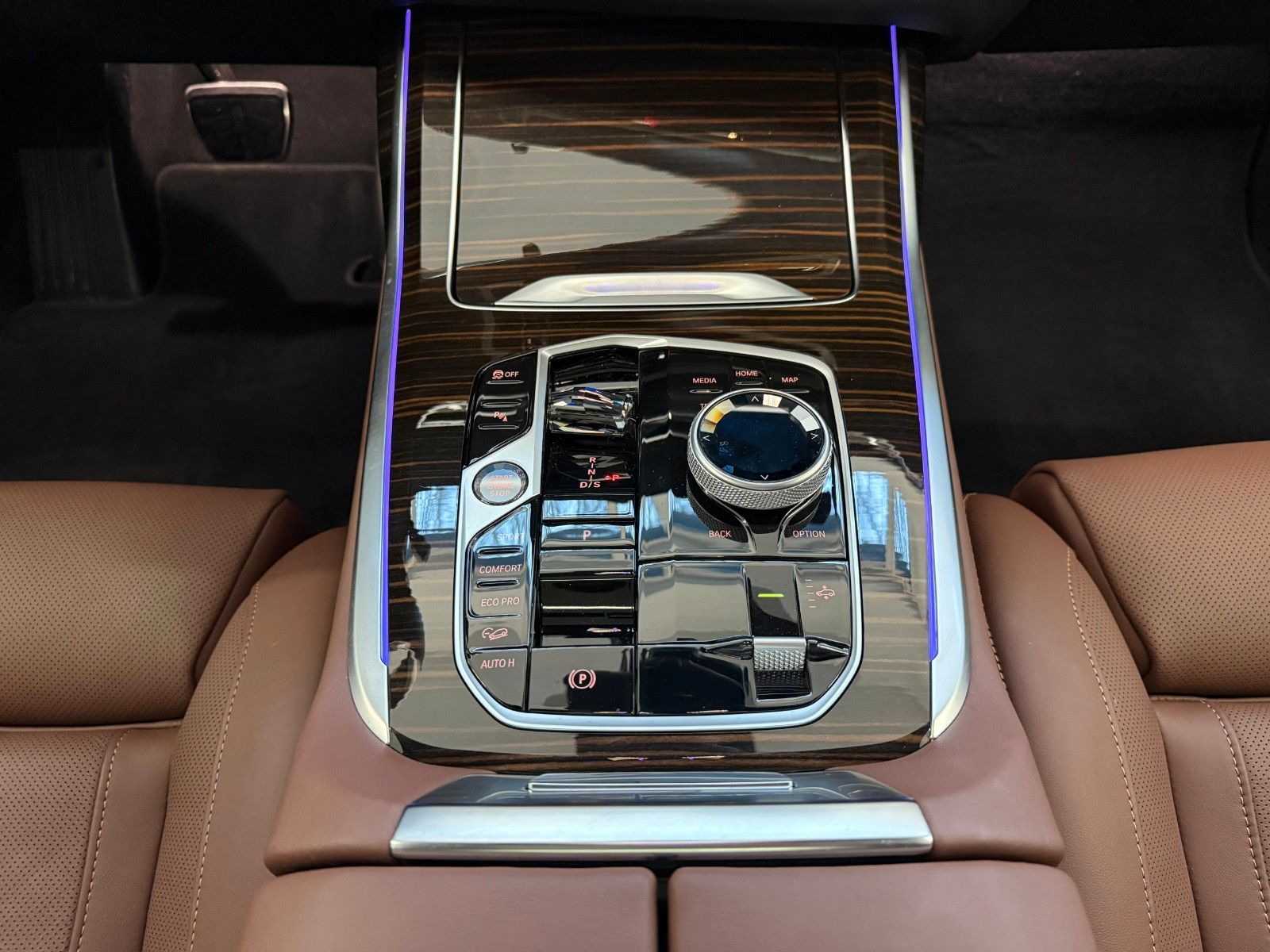 Fahrzeugabbildung BMW X7 xDrive 40d M Sport ACC,HUD,PANO,HARMAN,LUFT,.