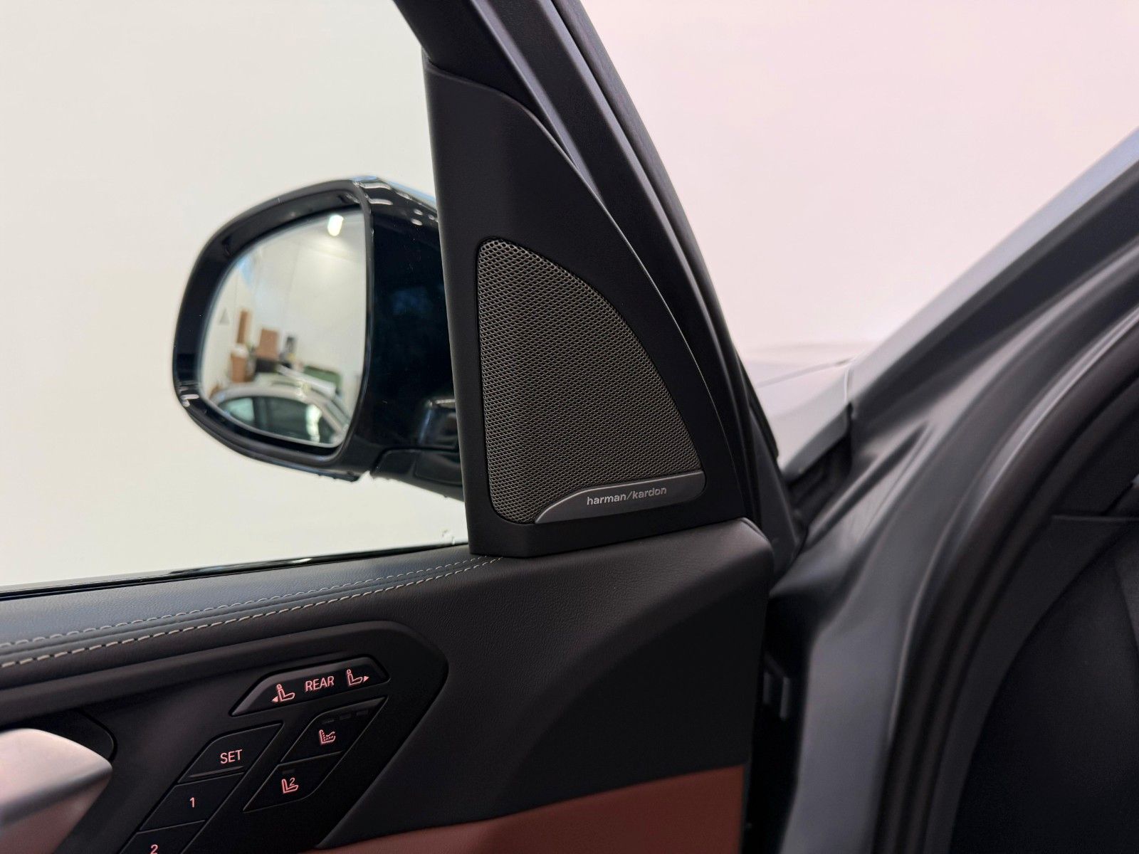 Fahrzeugabbildung BMW X7 xDrive 40d M Sport ACC,HUD,PANO,HARMAN,LUFT,.