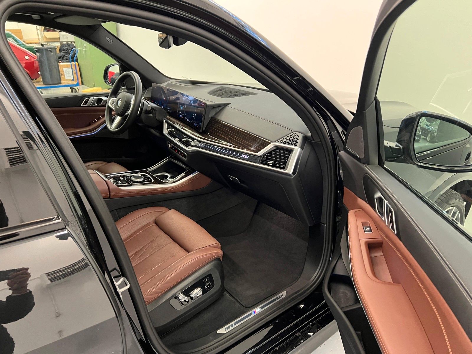 Fahrzeugabbildung BMW X5 30d xDrive M Sport ACC,HUD,PANO,HARMAN,LUFT,.