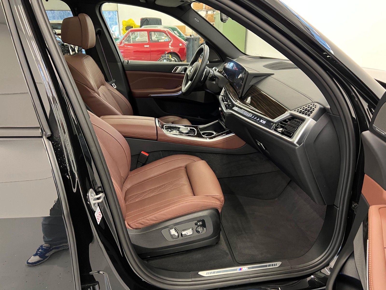 Fahrzeugabbildung BMW X5 30d xDrive M Sport ACC,HUD,PANO,HARMAN,LUFT,.