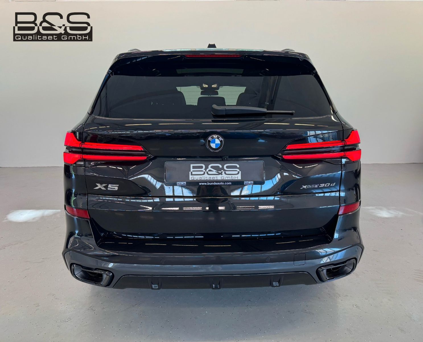 Fahrzeugabbildung BMW X5 30d xDrive M Sport ACC,HUD,PANO,HARMAN,LUFT,.
