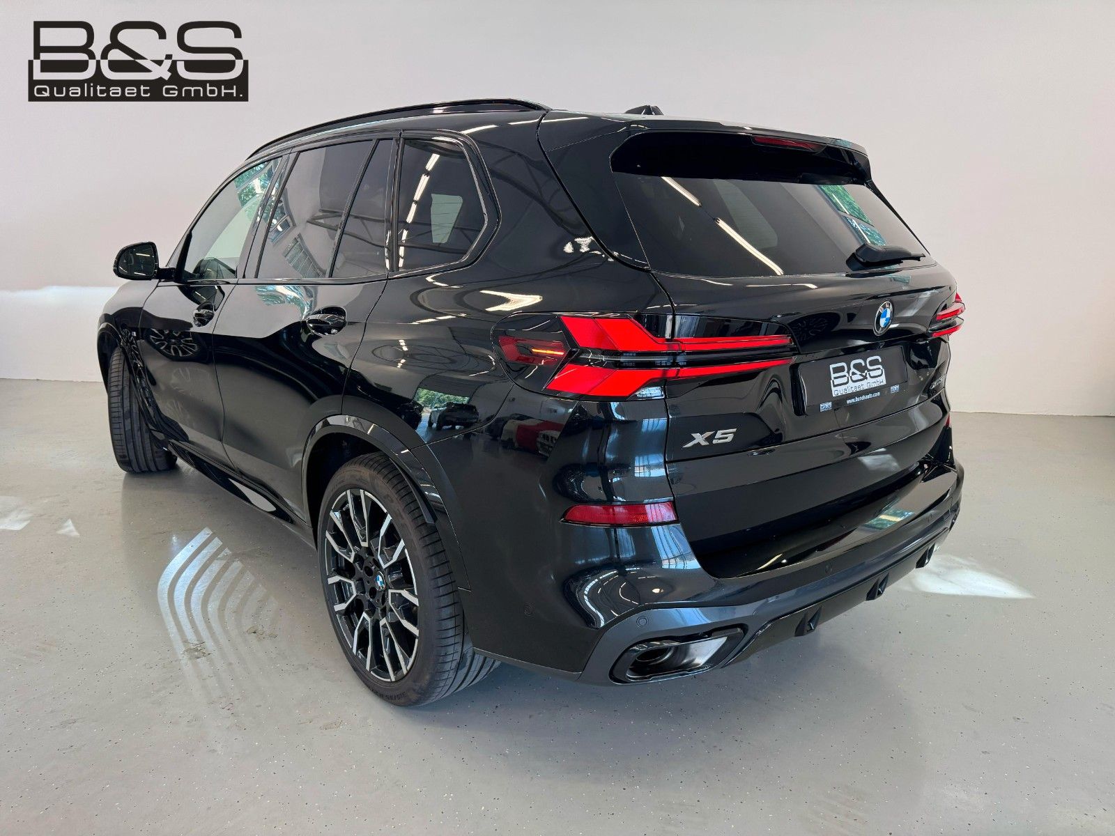 Fahrzeugabbildung BMW X5 30d xDrive M Sport ACC,HUD,PANO,HARMAN,LUFT,.