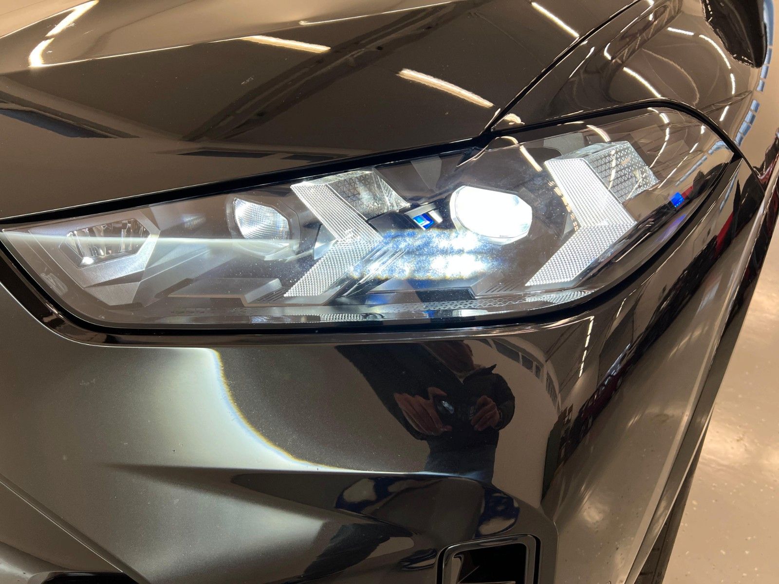 Fahrzeugabbildung BMW X5 30d xDrive M Sport ACC,HUD,PANO,HARMAN,LUFT,.